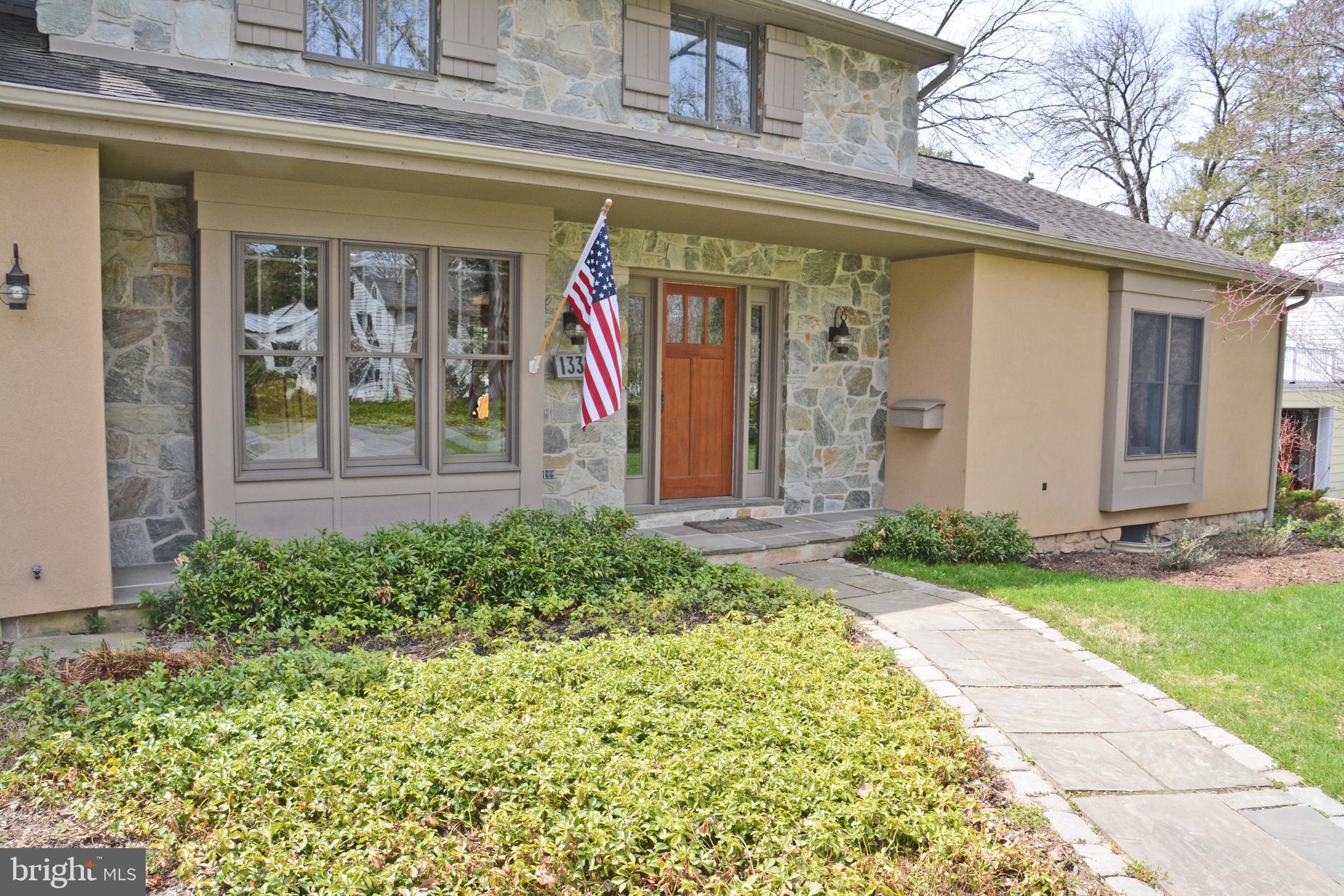 1332 Hillcrest Road Lancaster, PA 17603 - Photo 3 of 41 Gallery Image 3