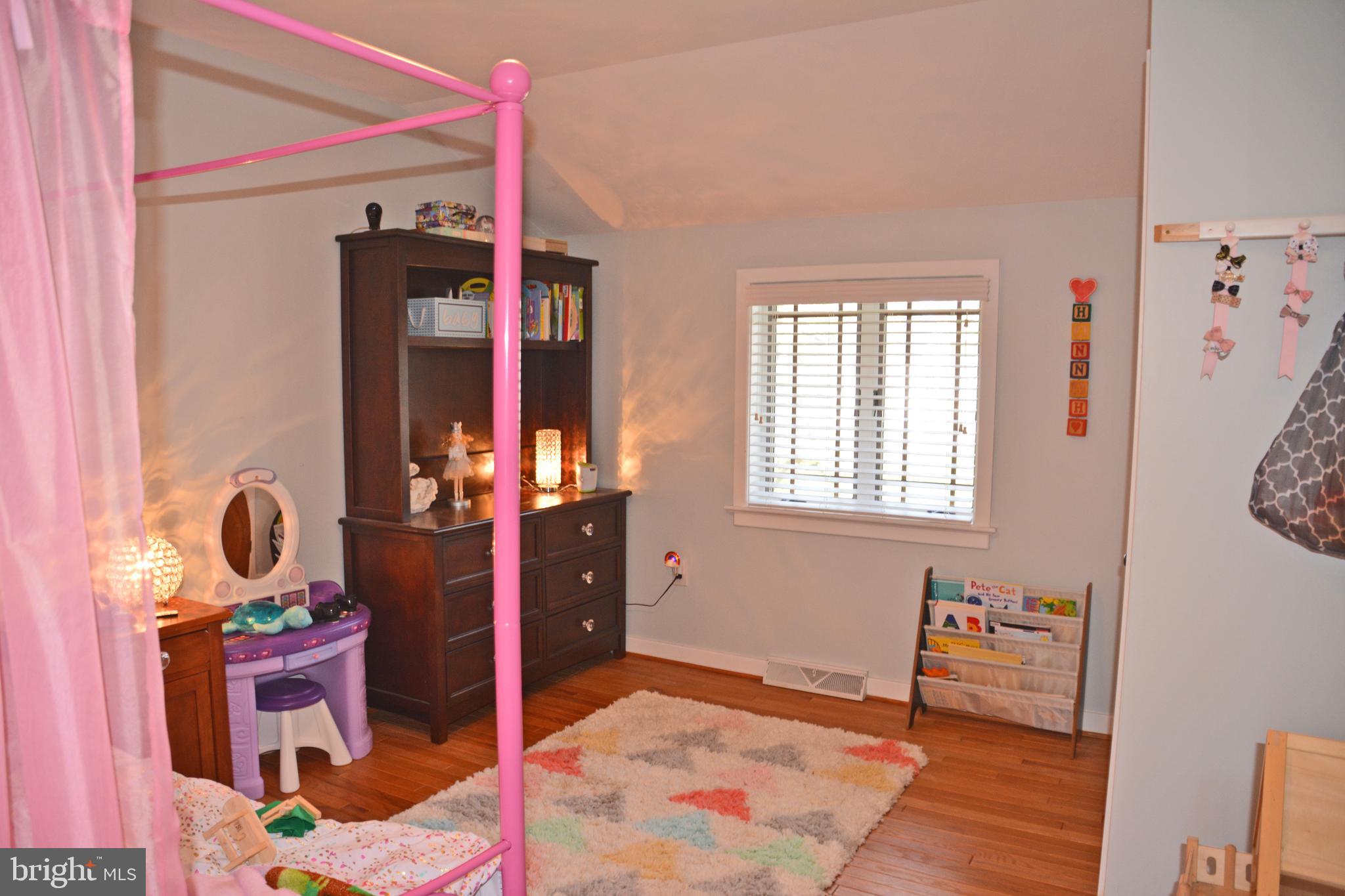 1332 Hillcrest Road Lancaster, PA 17603 - Photo 29 of 41 Bedroom 3