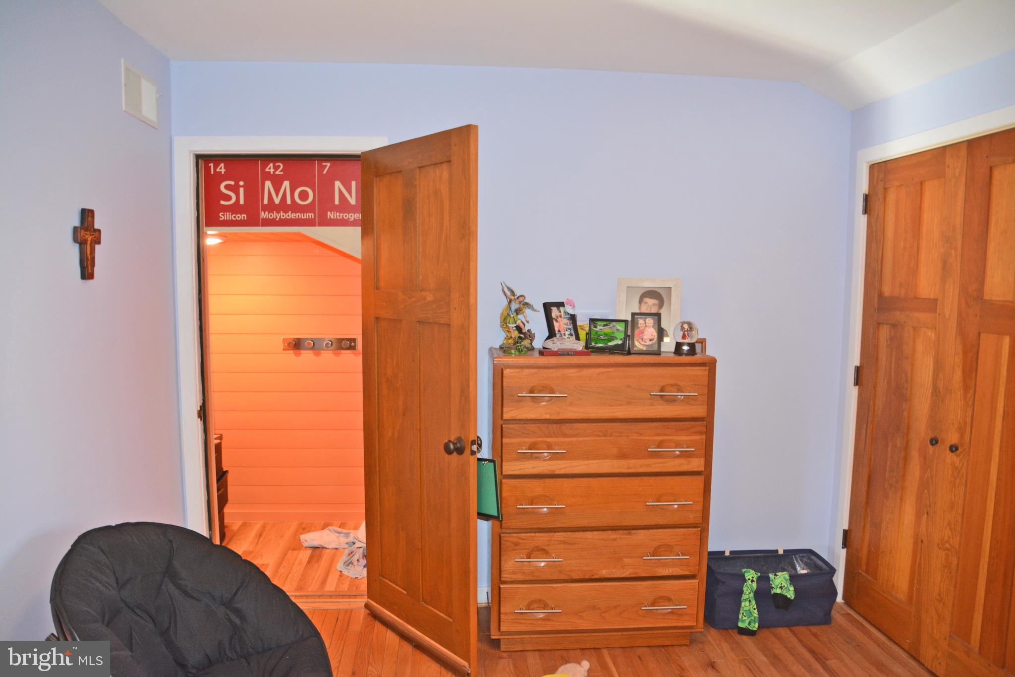 1332 Hillcrest Road Lancaster, PA 17603 - Photo 34 of 41 Bedroom 4 WIC