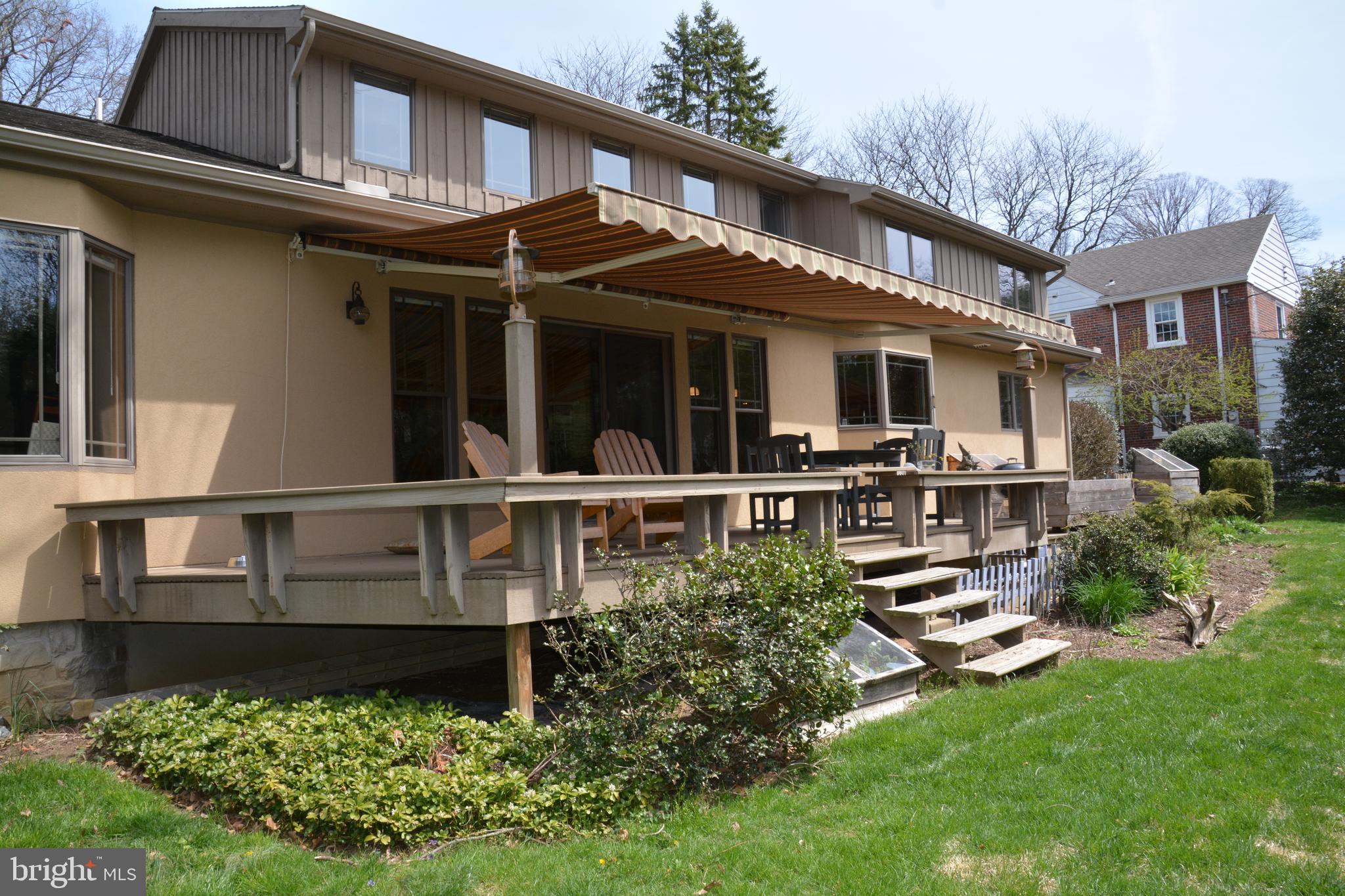 1332 Hillcrest Road Lancaster, PA 17603 - Photo 36 of 41 Summer Time with Awning Extended