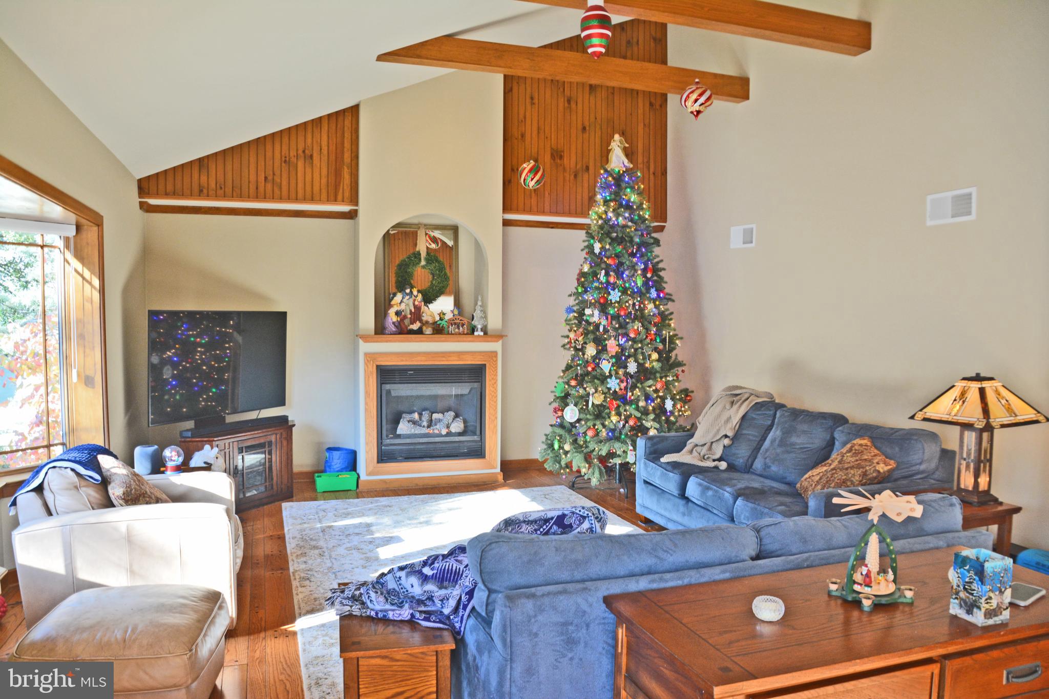 1332 Hillcrest Road Lancaster, PA 17603 - Photo 8 of 41 Gallery Image 8