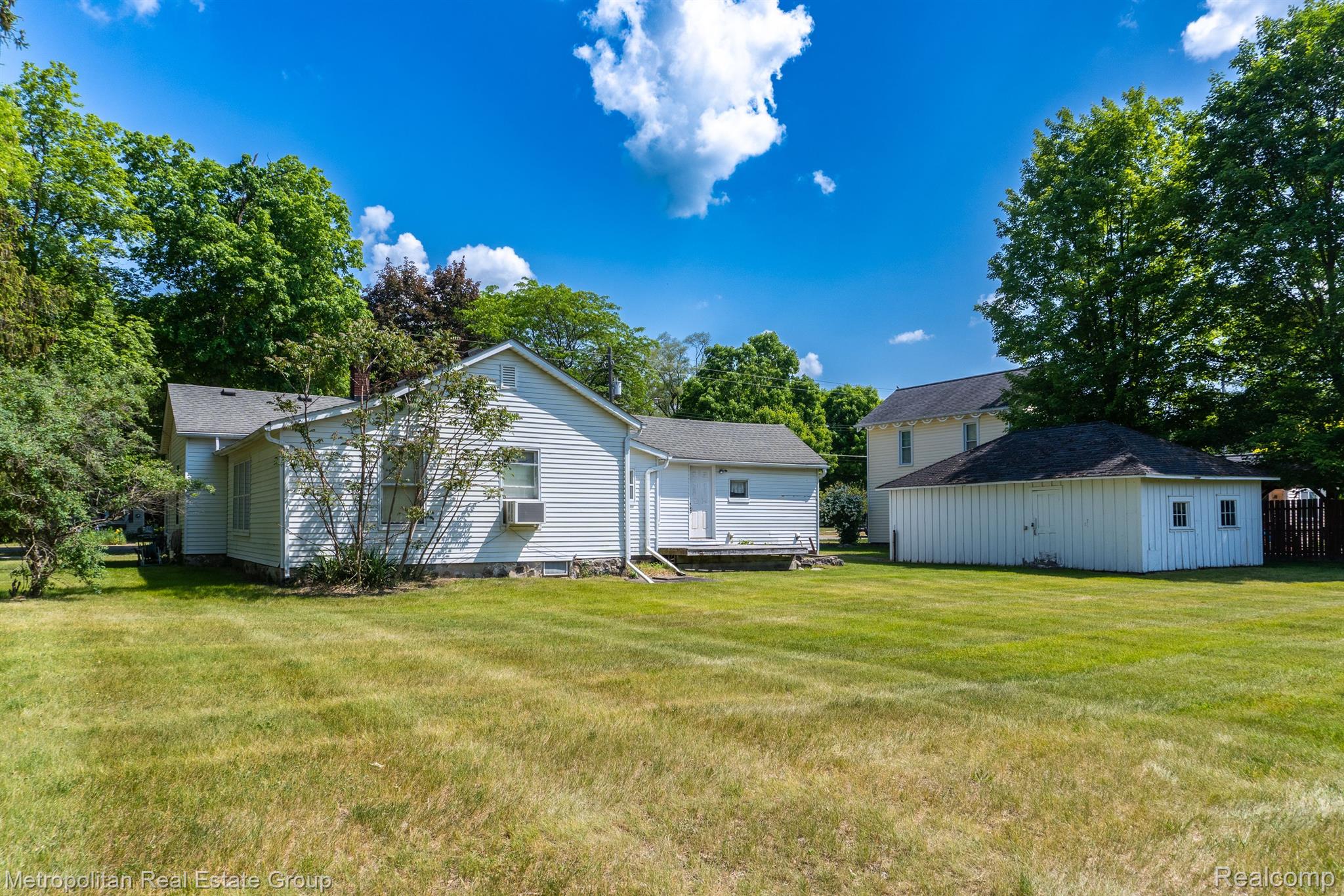 10324 Maple Road Hartland, MI 48353 - Photo 38 of 39 Gallery Image 38