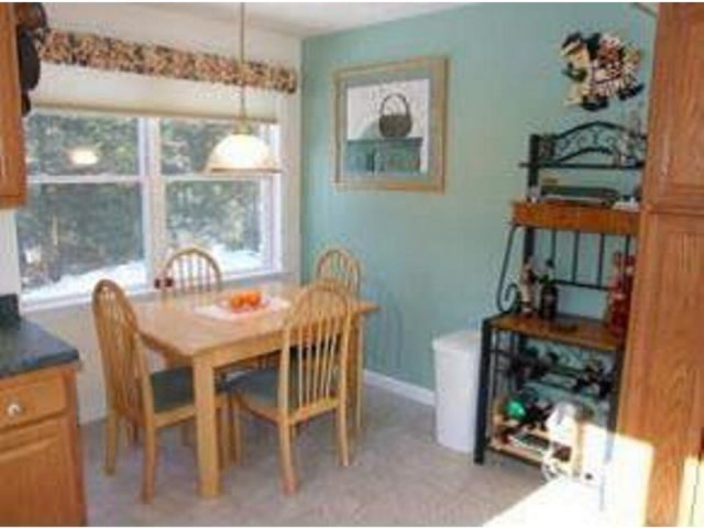 17 Snug Harbor Extension Atkinson, NH 03811 - Photo 5 of 9 Gallery Image 5