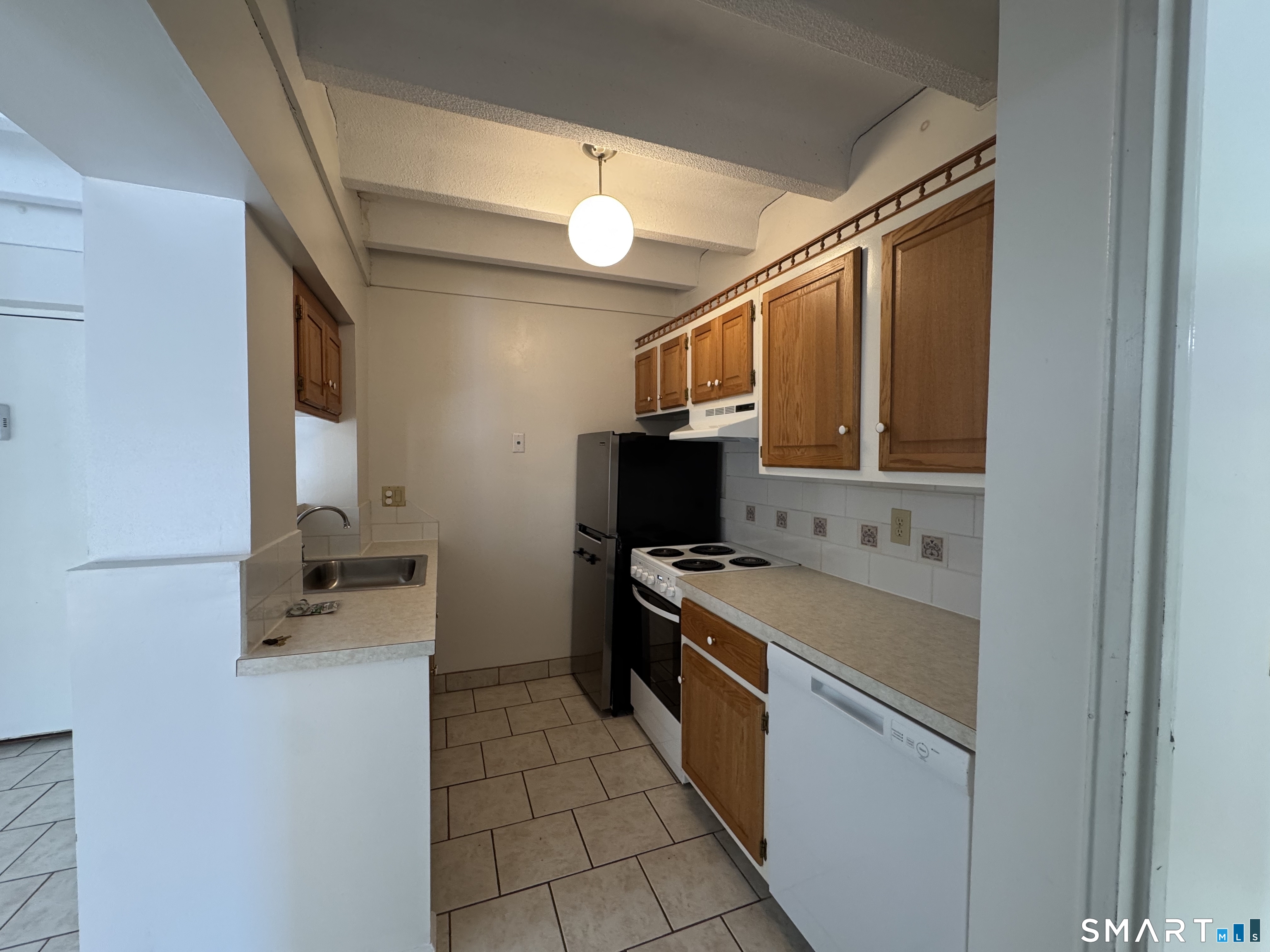 20 Prospect Street, Unit 64 Manchester, CT 06040 - Photo 10 of 18