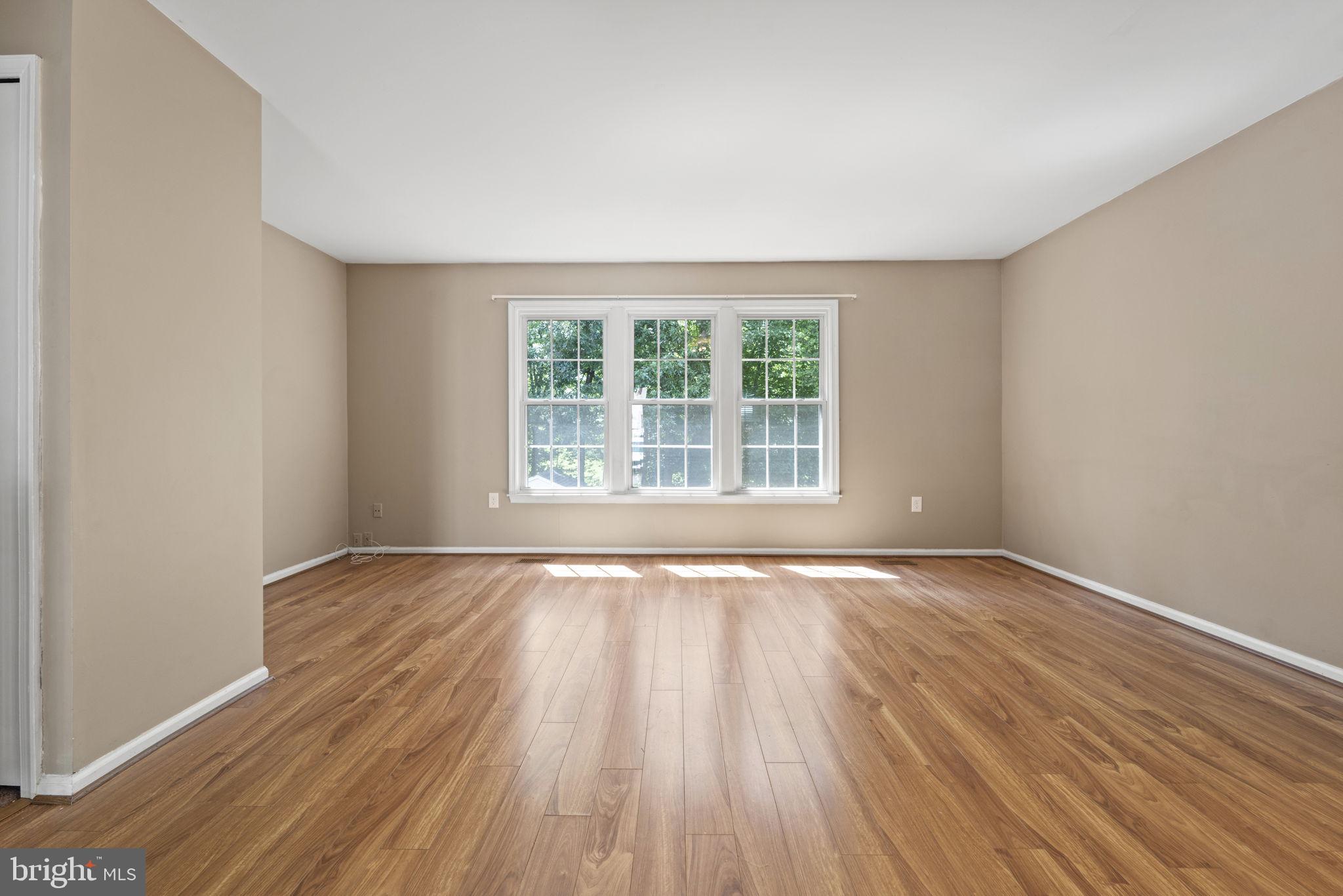 7942 Forest Path Way Springfield, VA 22153 - Photo 11 of 38