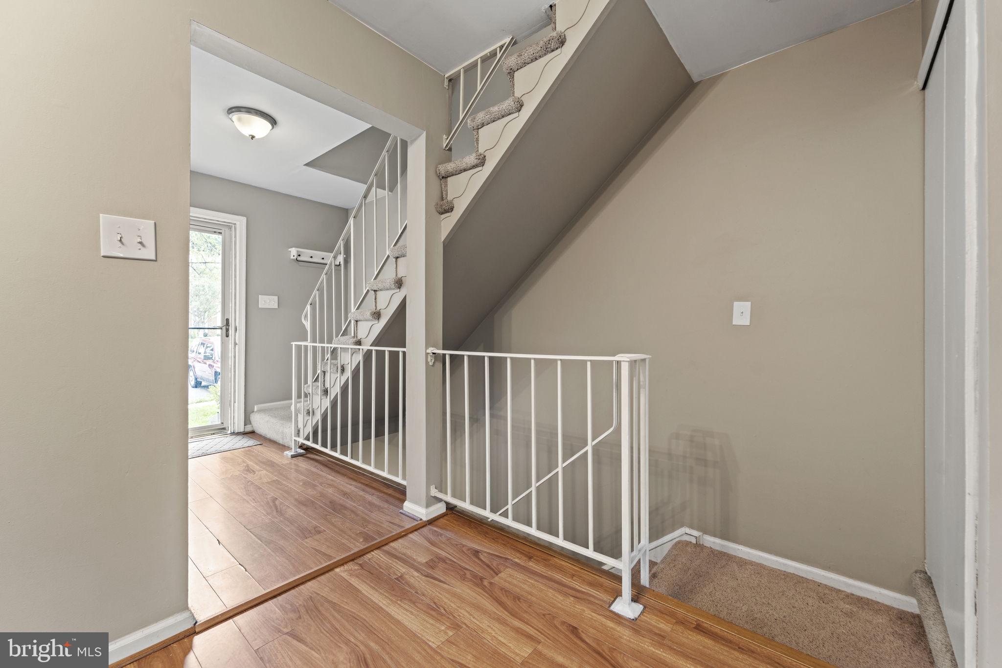 7942 Forest Path Way Springfield, VA 22153 - Photo 13 of 38