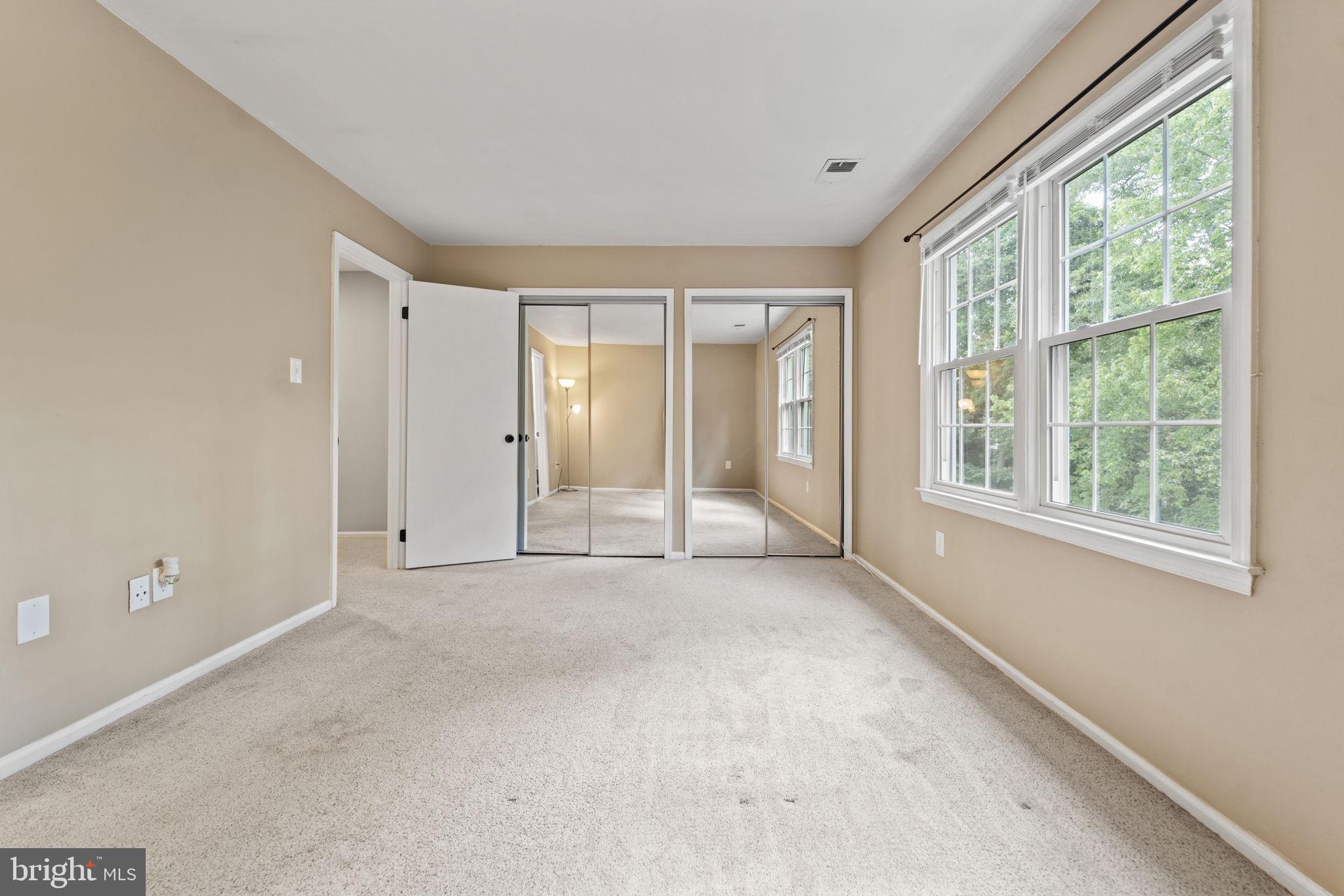 7942 Forest Path Way Springfield, VA 22153 - Photo 15 of 38