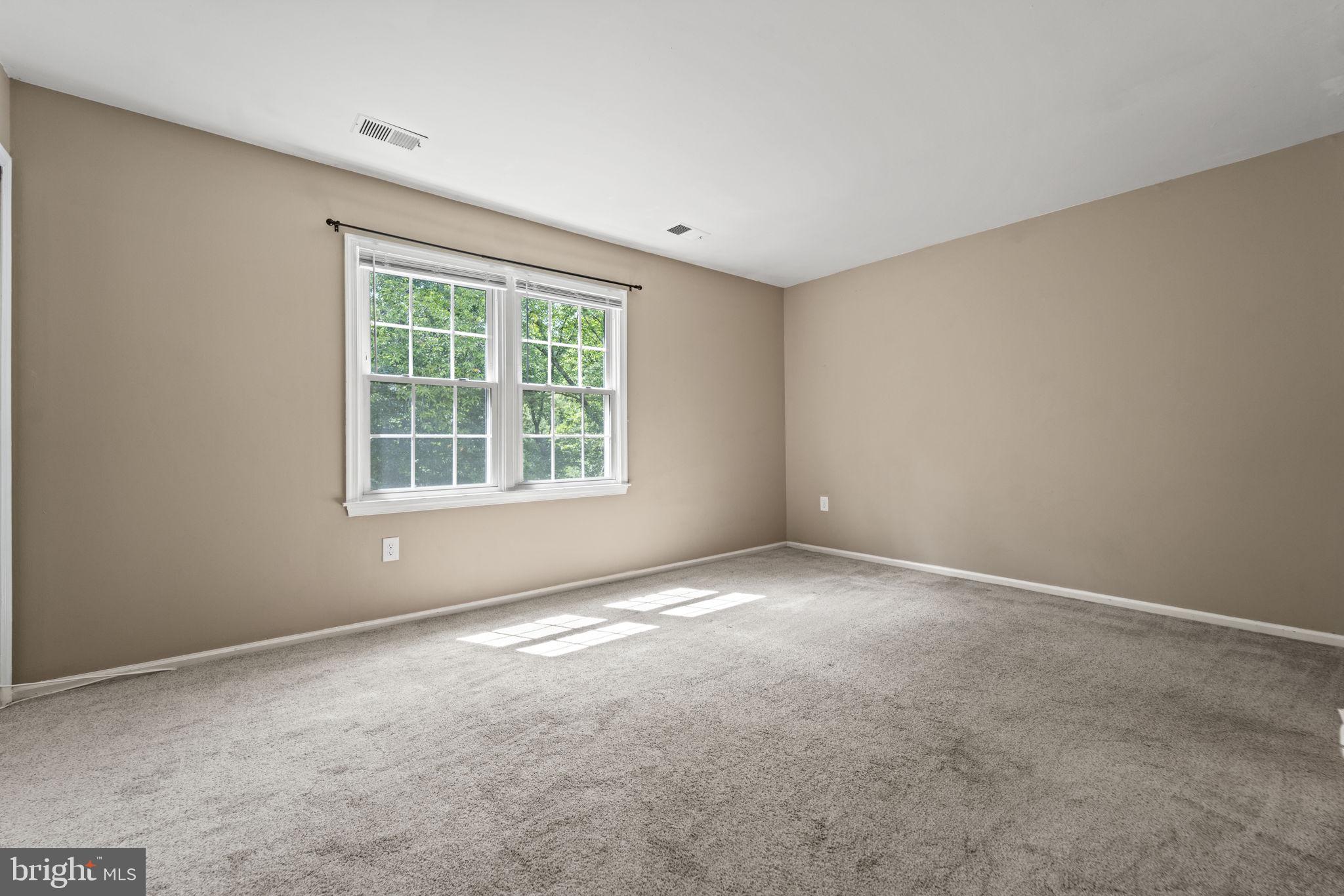 7942 Forest Path Way Springfield, VA 22153 - Photo 17 of 38