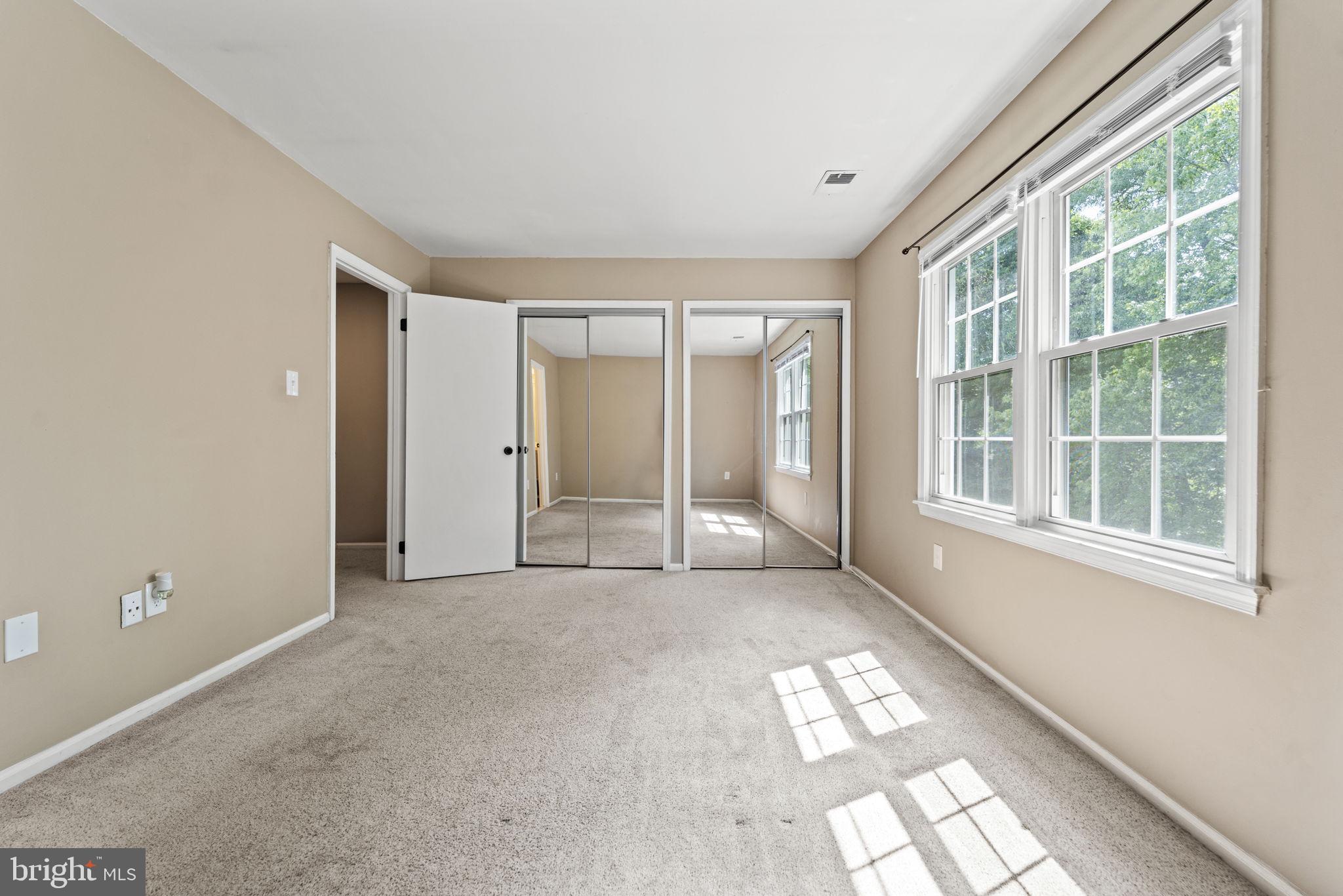 7942 Forest Path Way Springfield, VA 22153 - Photo 18 of 38