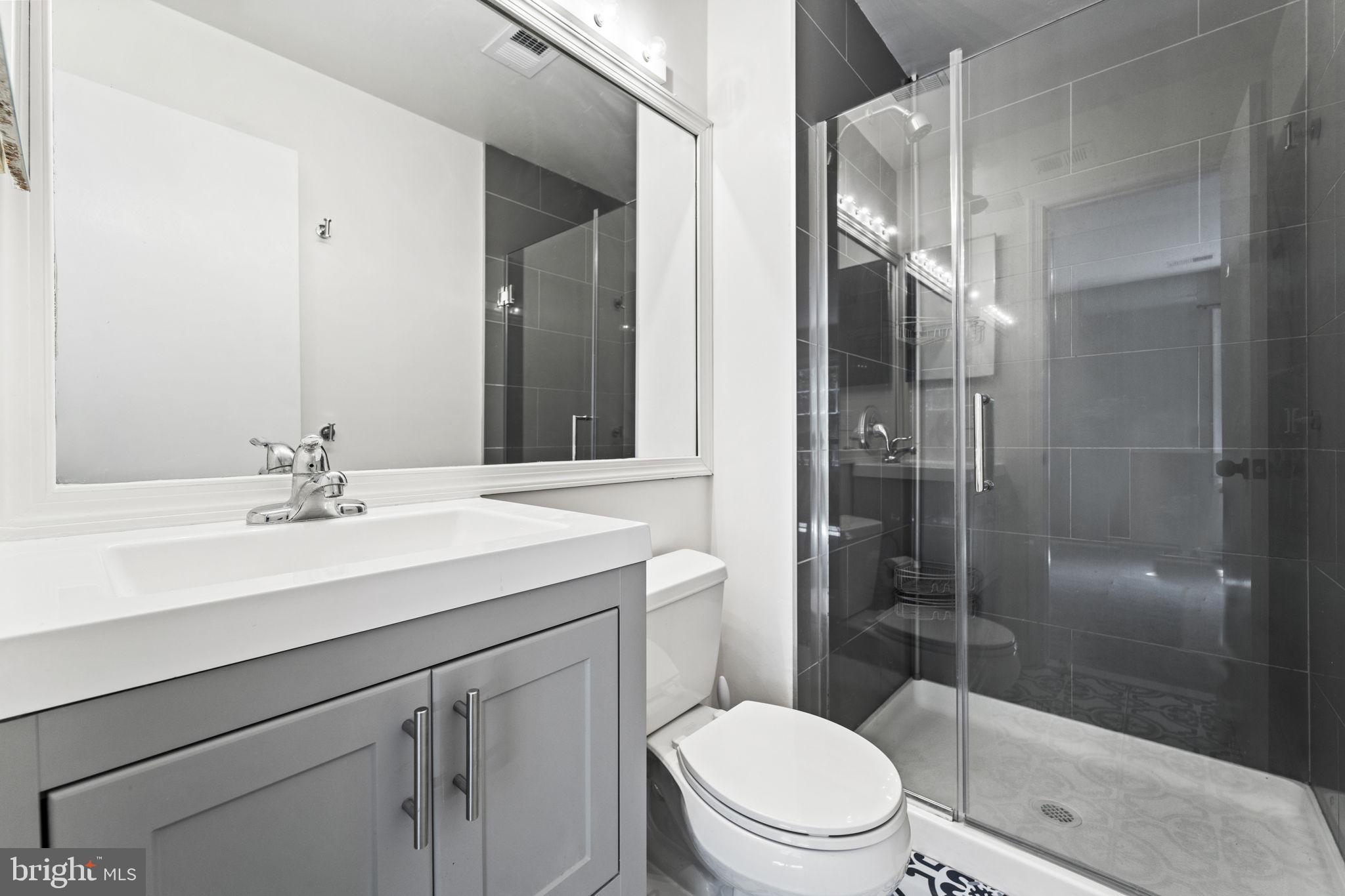 7942 Forest Path Way Springfield, VA 22153 - Photo 21 of 38