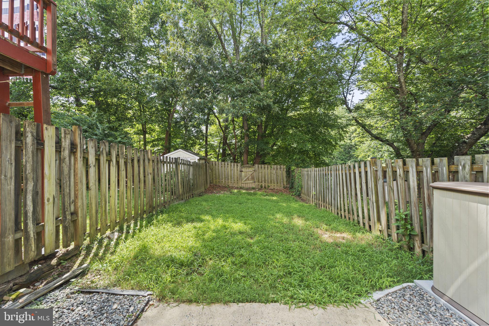 7942 Forest Path Way Springfield, VA 22153 - Photo 32 of 38