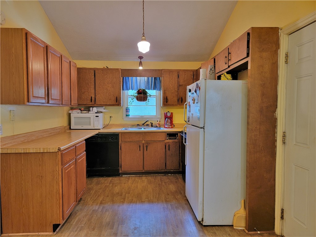 918 Smith Grove Road Easley, SC 29640 - Photo 11 of 24
