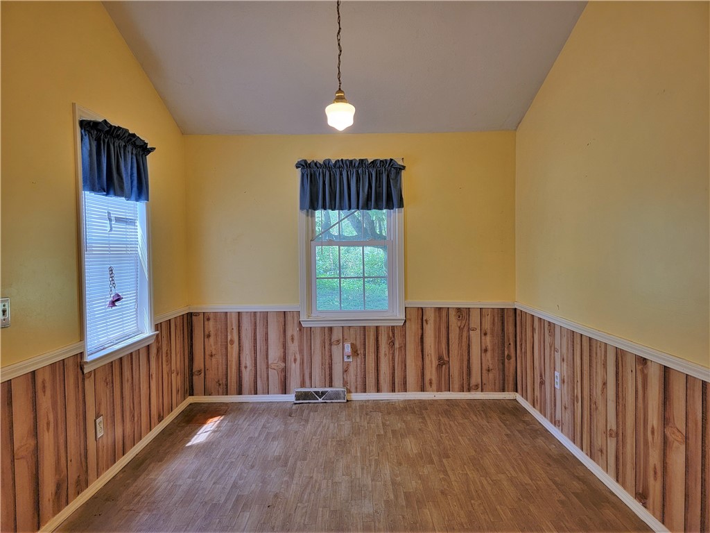 918 Smith Grove Road Easley, SC 29640 - Photo 9 of 24