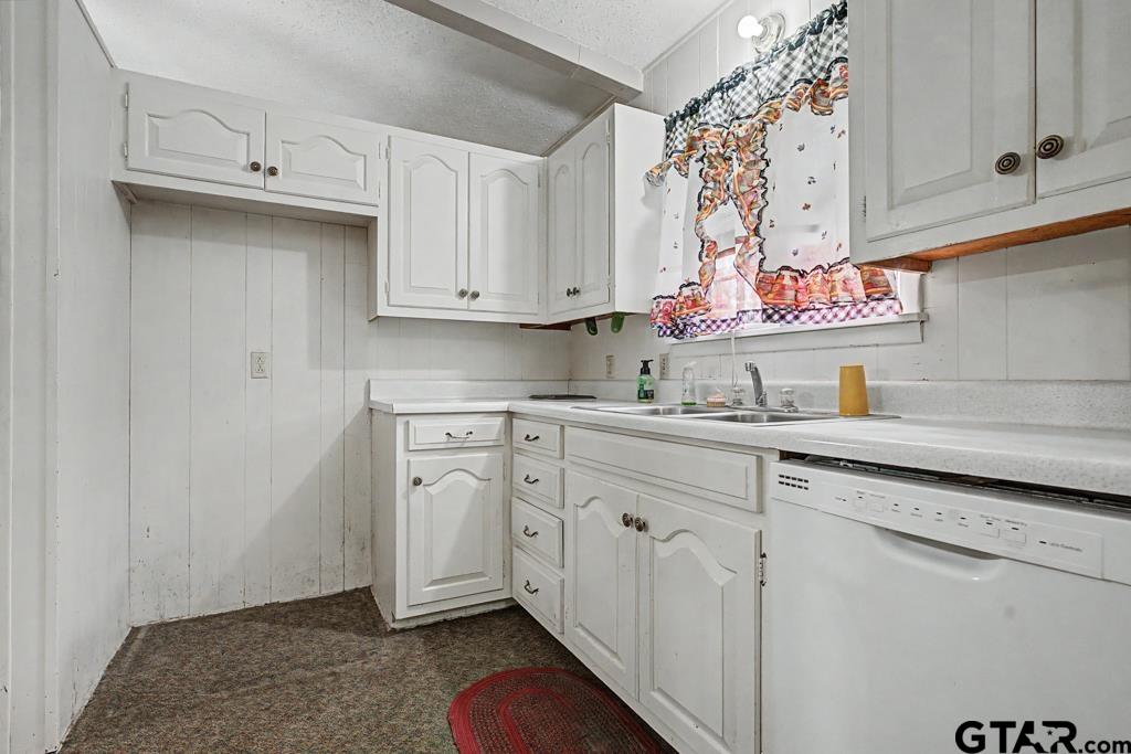 219 Evergreen Road Gilmer, TX 75645 - Photo 4 of 44