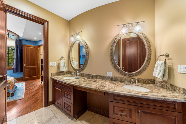820 Hastings Street Park Ridge, IL 60068 - Photo 21 of 46