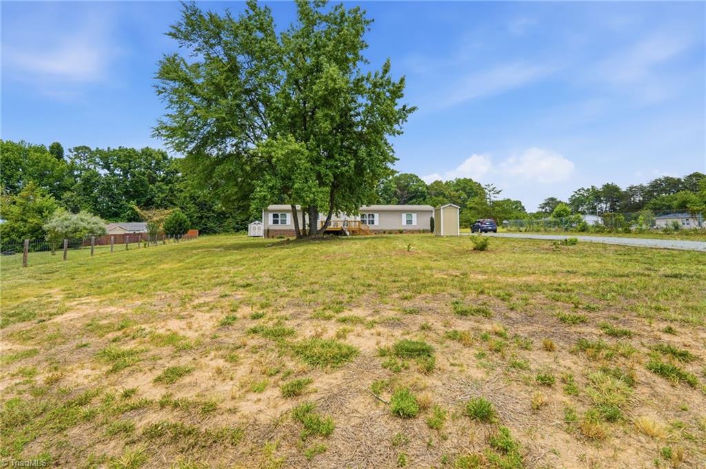 114 Hughes Ridge Road Burlington, NC 27217 - Photo 6 of 31