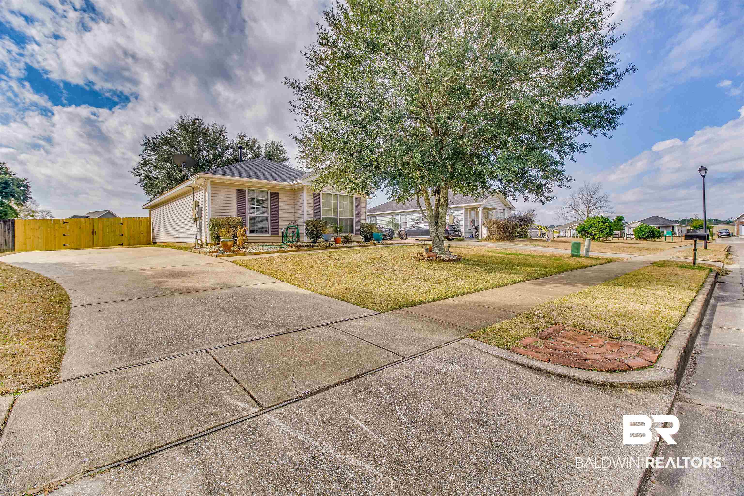 8729 Three Dean Way Mobile, AL 36695 - Photo 3 of 36