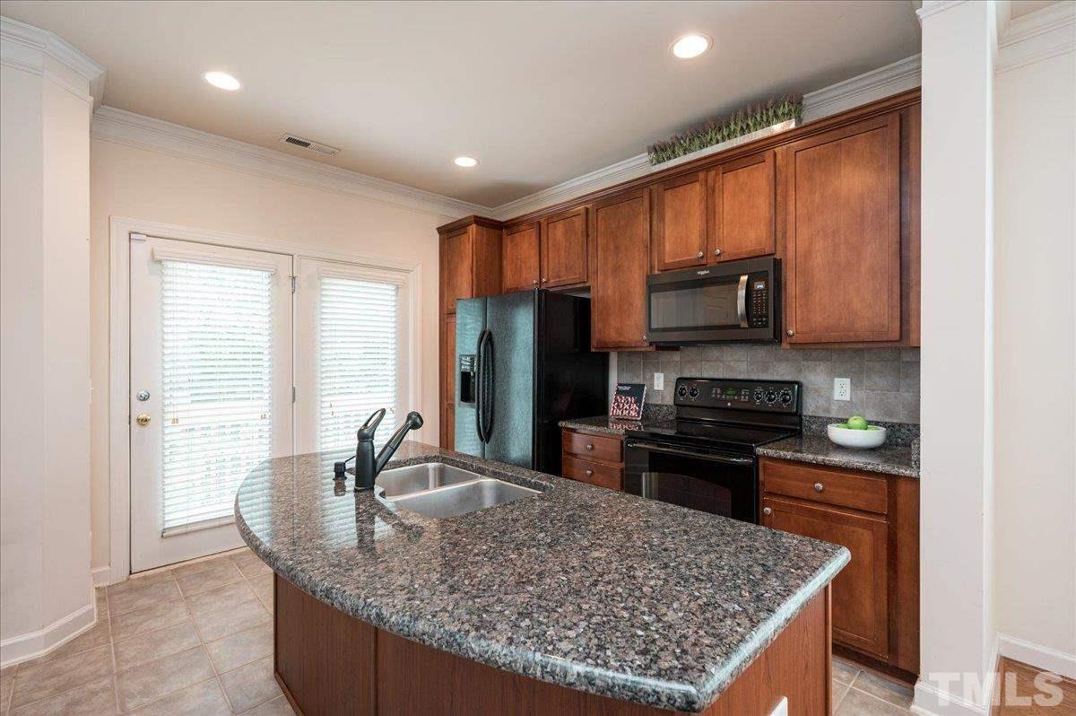 8816 Orchard Grove Way Raleigh, NC 27612 - Photo 8 of 26 Gallery Image 8