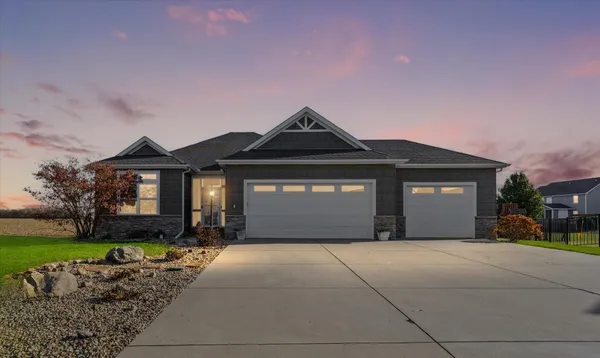 $597,500 | 3906 Patriot Lane, Champaign, IL 61822