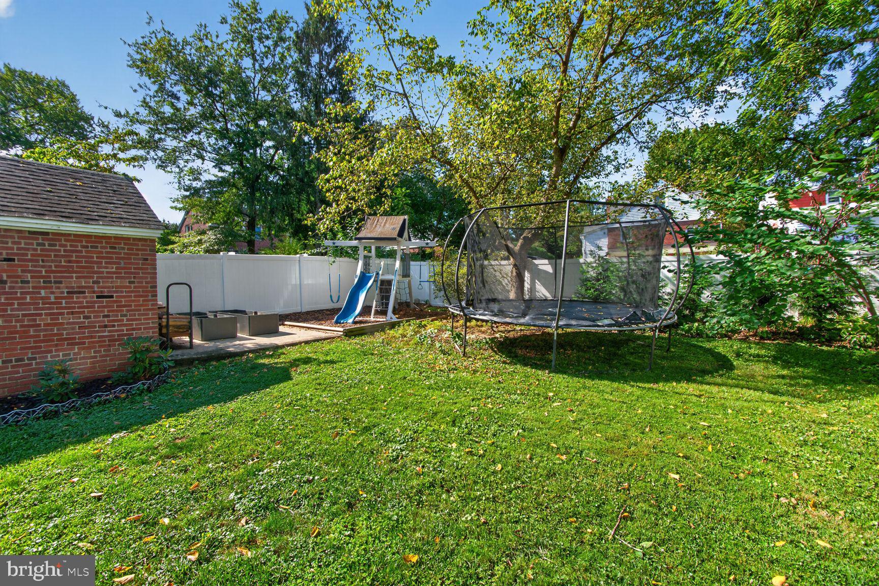 301 Pinewood Avenue Silver Spring, MD 20901 - Photo 16 of 43 Gallery Image 16