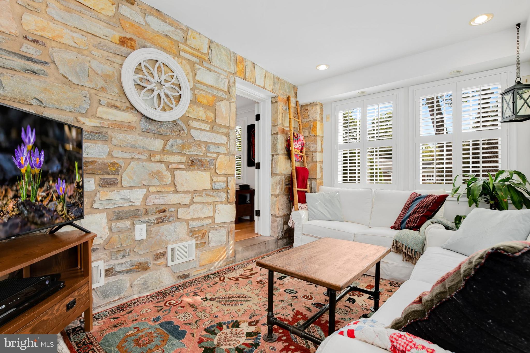 15 East Braddock Road Alexandria, VA 22301 - Photo 22 of 56