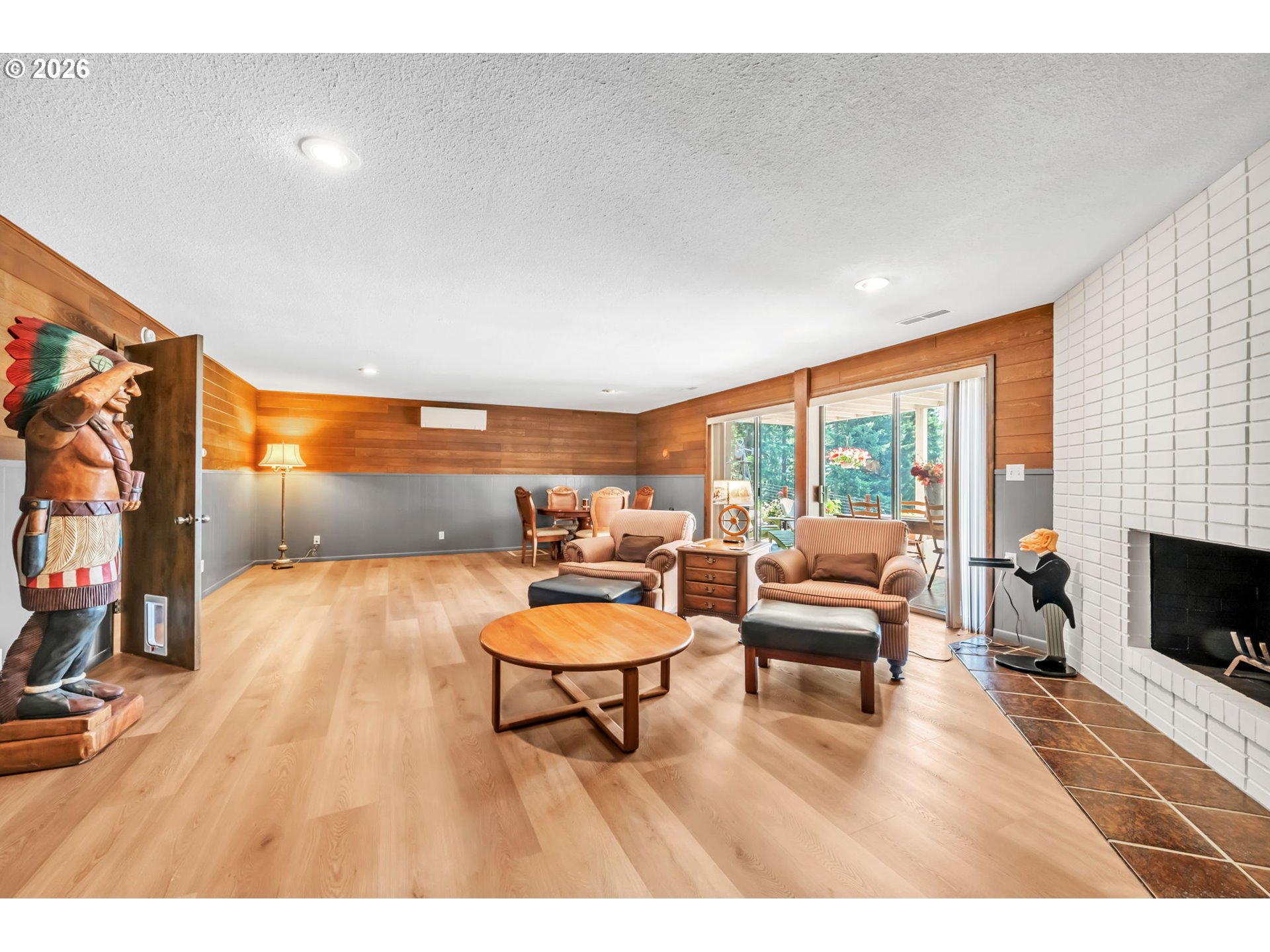 90790 Hill Road Springfield, OR 97478 - Photo 23 of 48 Living Room