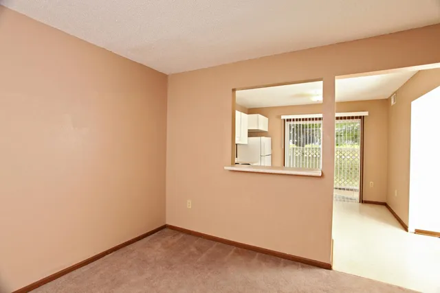 $700 | 421 West Bryant Road, Unit 36, Arkansas City, KS 67005