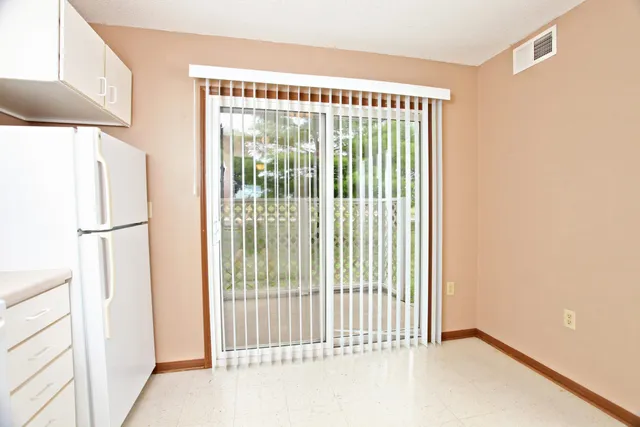 $700 | 421 West Bryant Road, Unit 36, Arkansas City, KS 67005