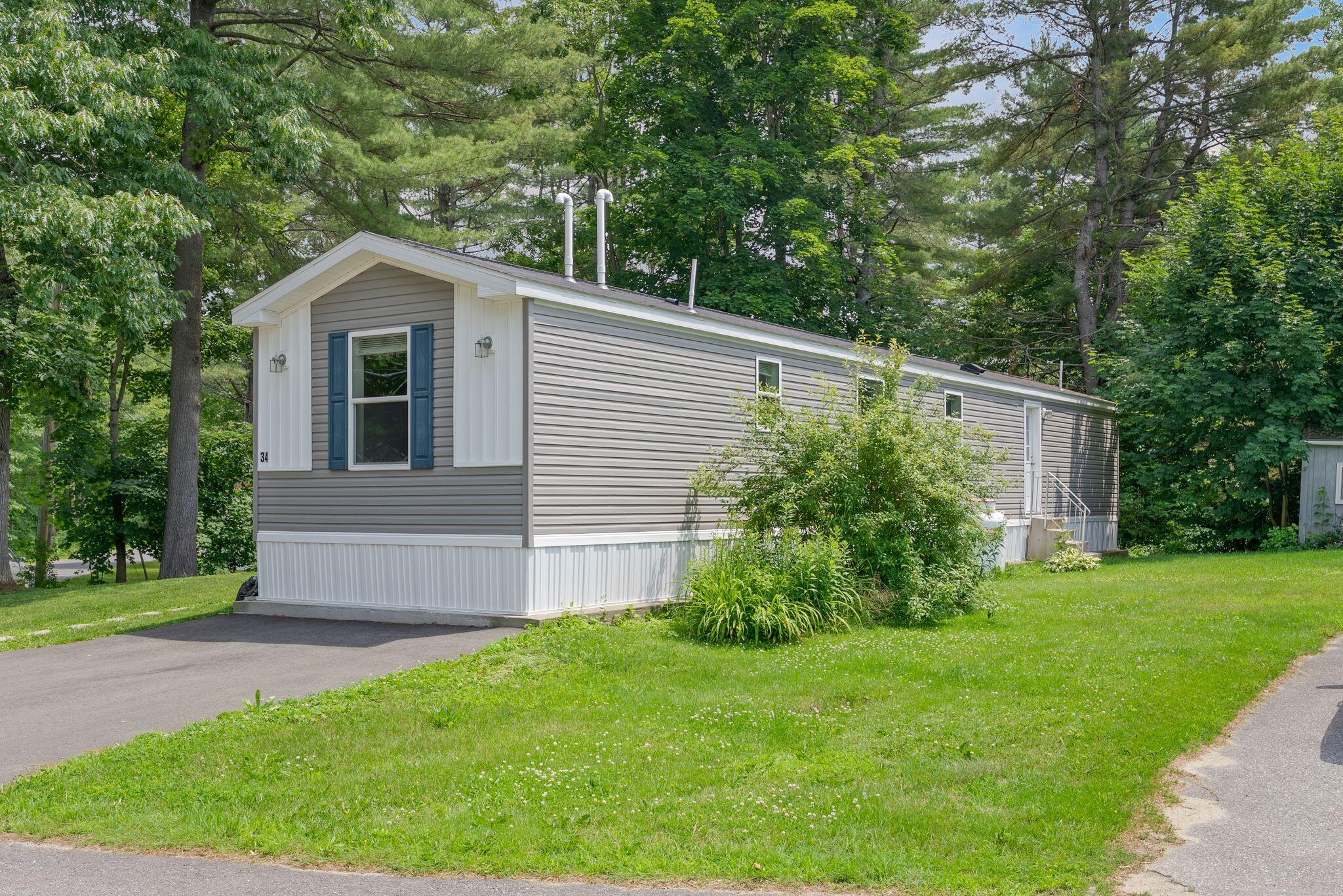 34 Falcon Circle Augusta, ME 04330 - Photo 3 of 30 DSC05642 copy