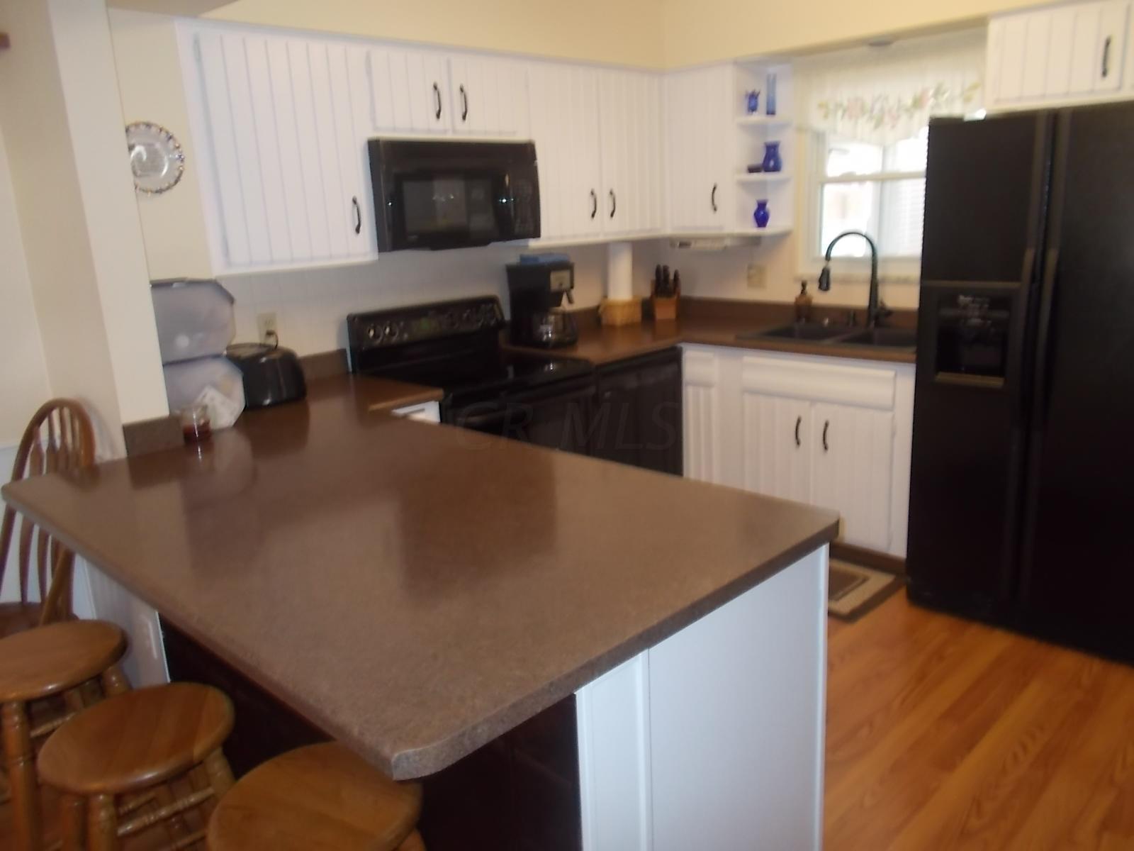 289 Broken Arrow Road Columbus, OH 43230 - Photo 5 of 50