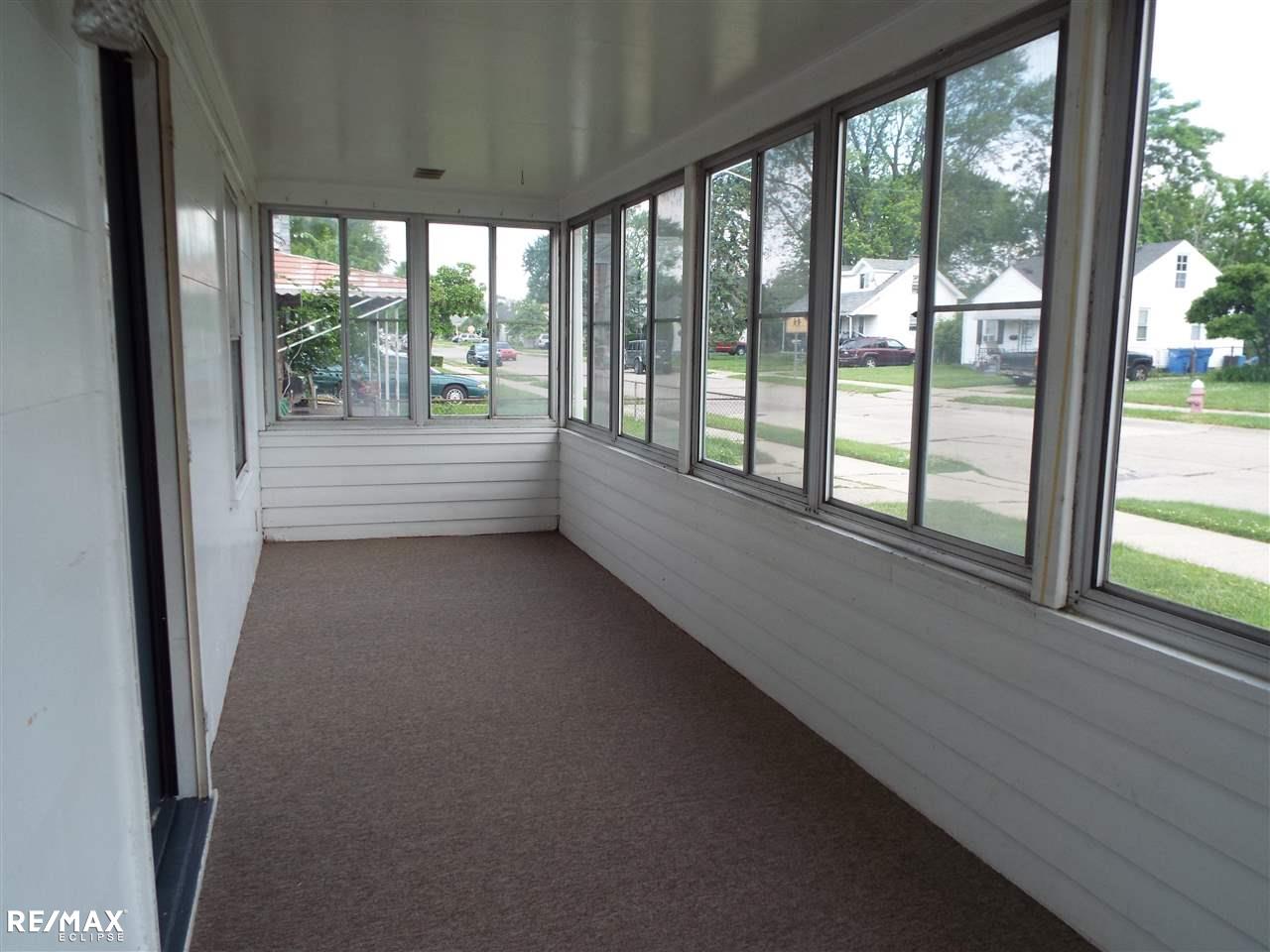 8276 Chapp Avenue Warren, MI 48089 - Photo 16 of 18 50080452-16.JPG