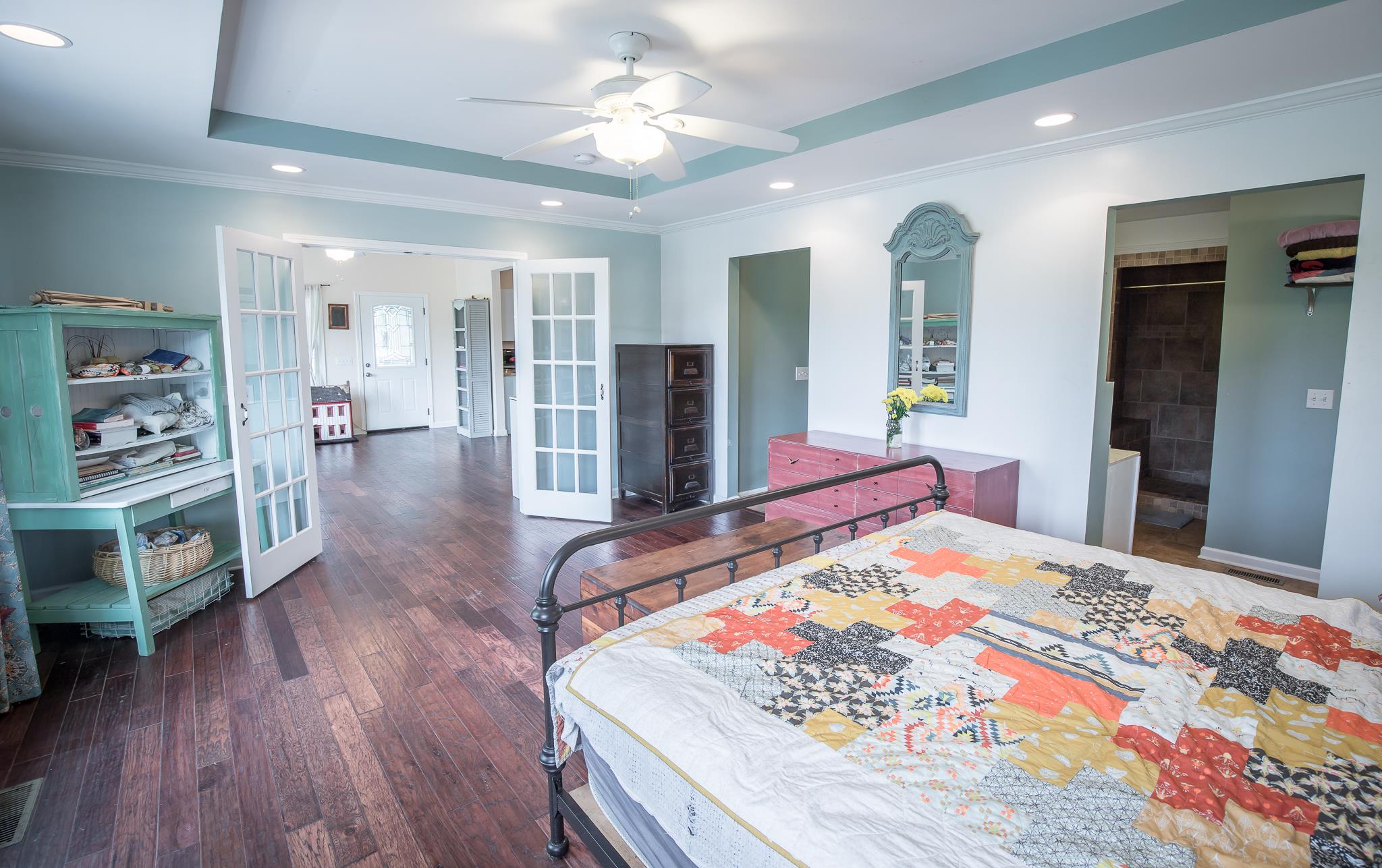 420 Squire Hall Road Bell Buckle, TN 37020 - Photo 11 of 23 a living room with furniture and a wooden floor