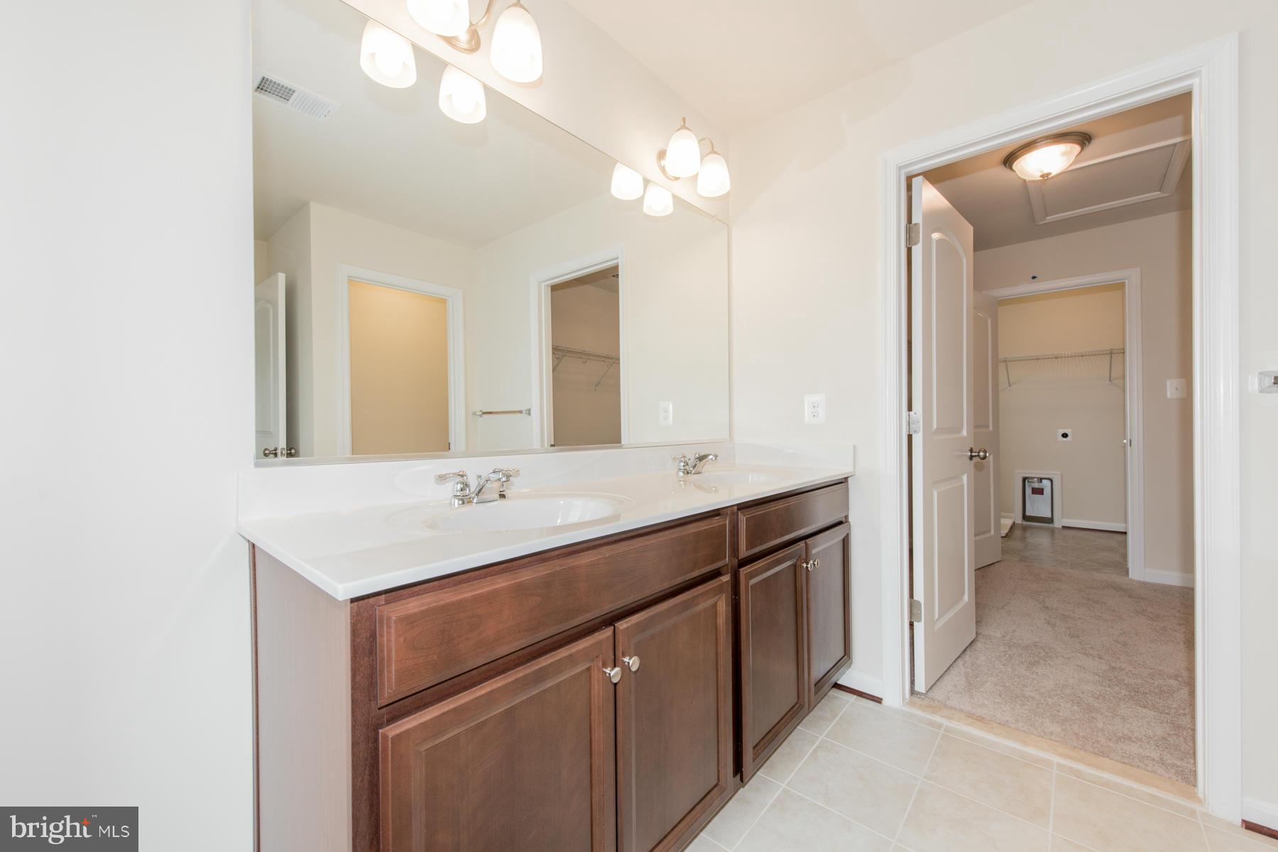 8159 Ridgely Loop Severn, MD 21144 - Photo 21 of 30 Bath (Master)