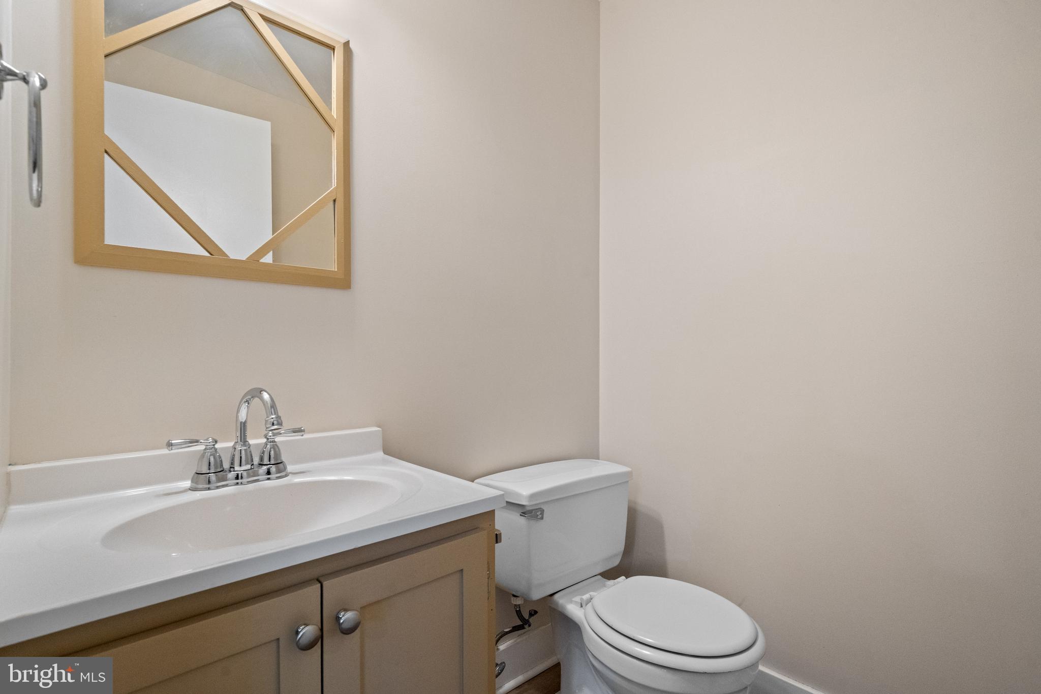 9532 Burning Branch Road Burke, VA 22015 - Photo 27 of 39 Gallery Image 27