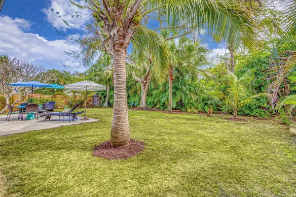 $3,550 | 9122 Southeast Pomona Street, Hobe Sound, FL 33455