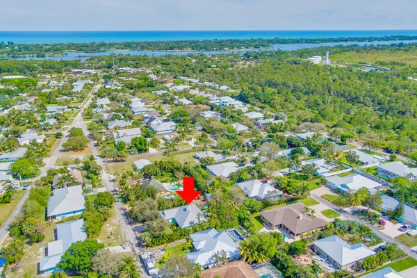 $3,550 | 9122 Southeast Pomona Street, Hobe Sound, FL 33455
