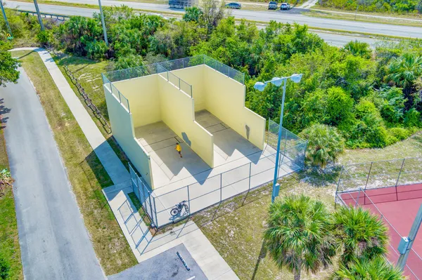 $3,550 | 9122 Southeast Pomona Street, Hobe Sound, FL 33455