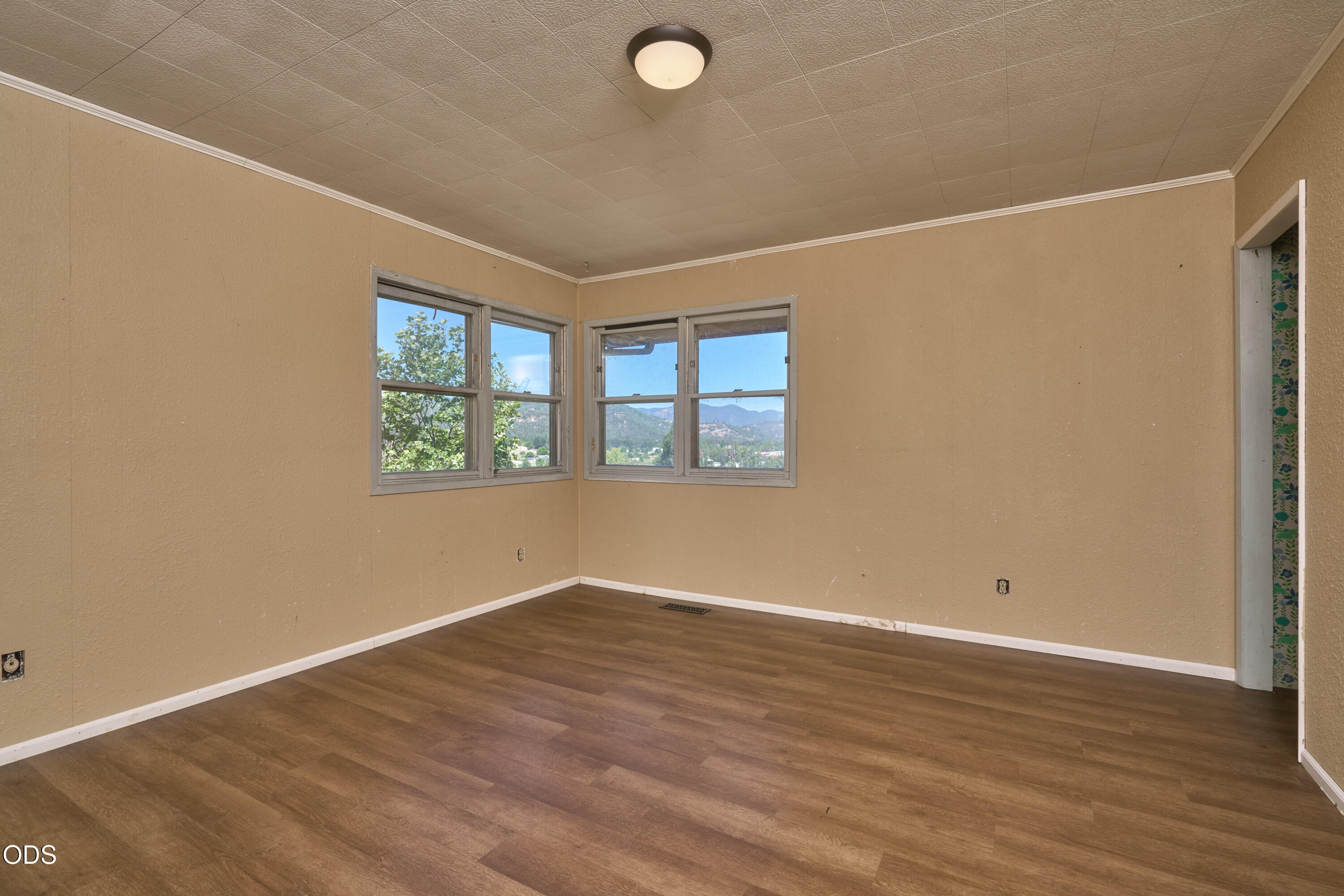 6530 Tolo Road Central Point, OR 97502 - Photo 13 of 35