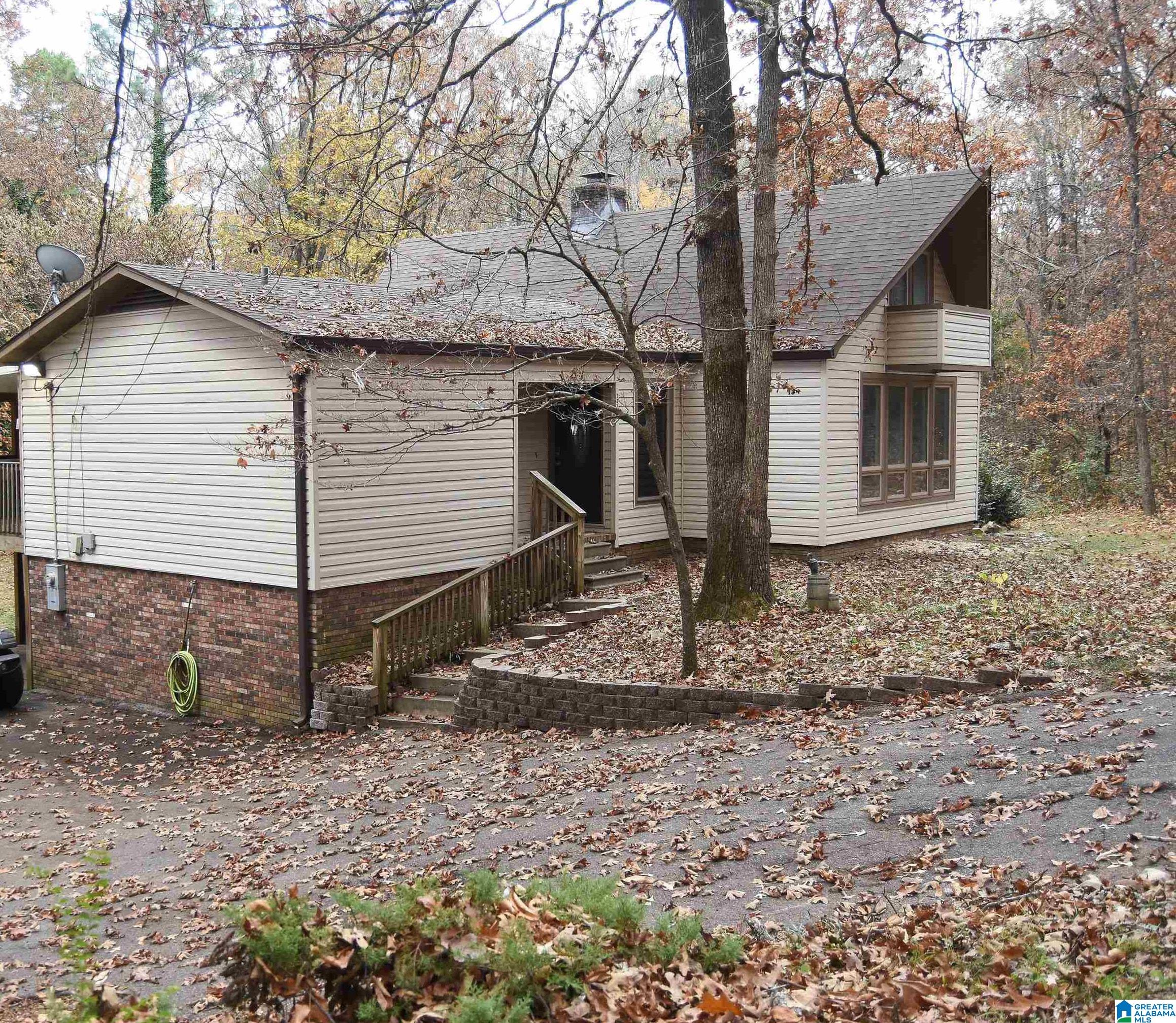 1330 Ridgely Drive Anniston, AL 36207 - Photo 2 of 58