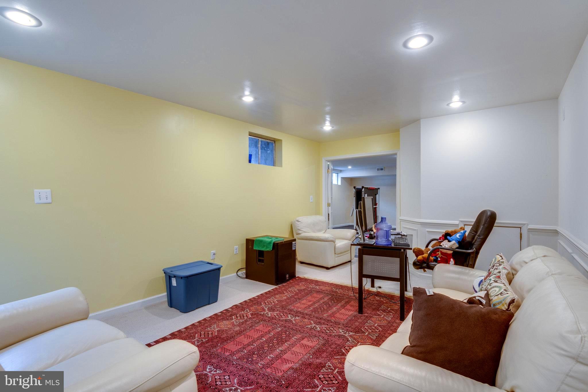 18262 Maple Spring Court Leesburg, VA 20176 - Photo 26 of 36 Office/ Bonus room