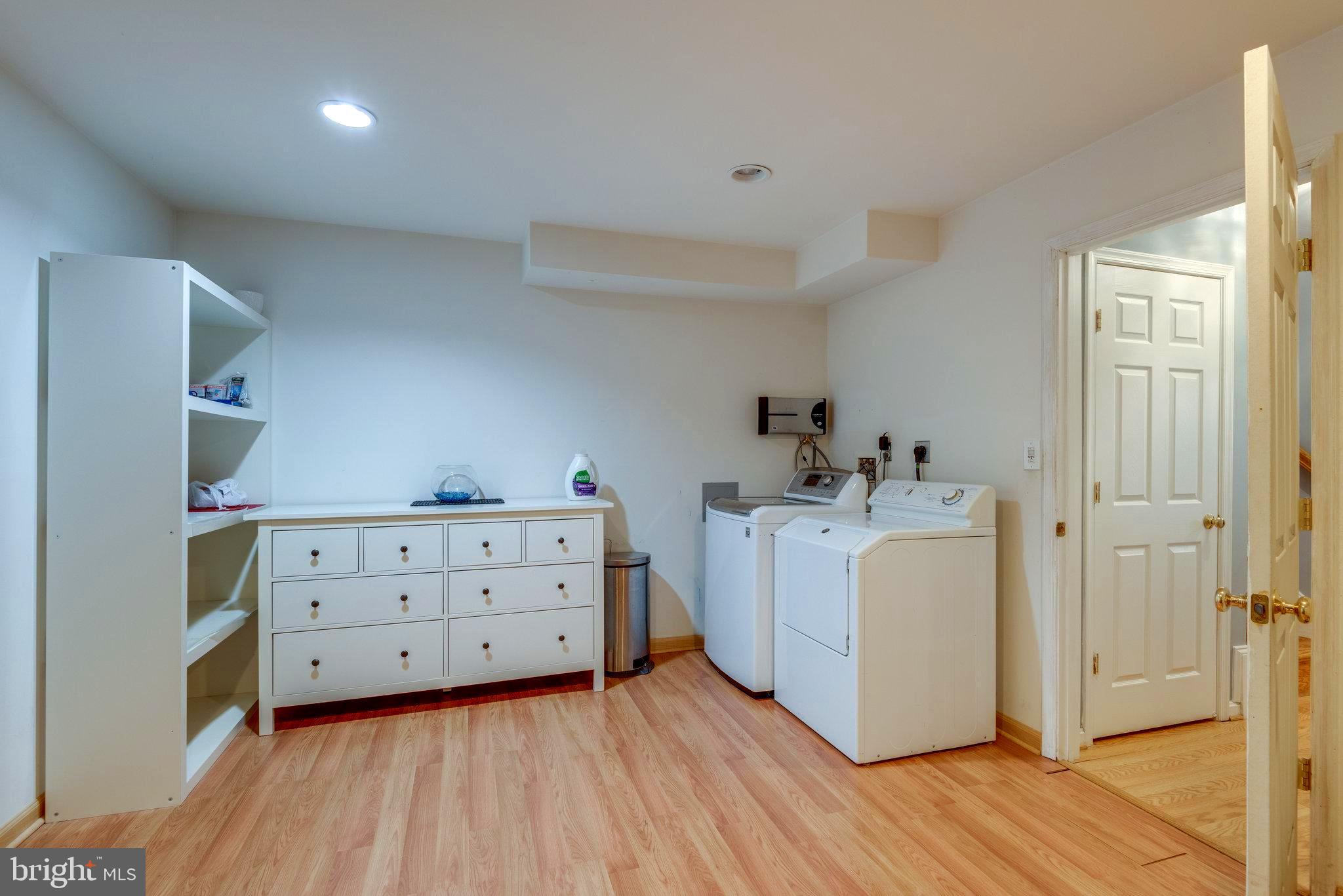 18262 Maple Spring Court Leesburg, VA 20176 - Photo 27 of 36 Laundry Room