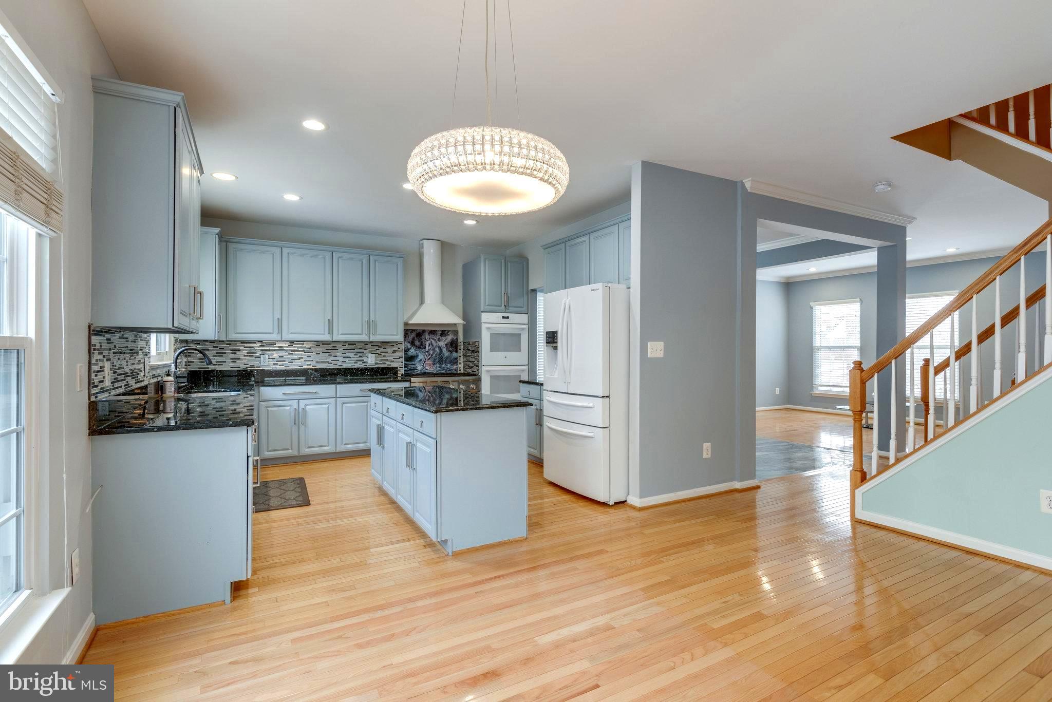 18262 Maple Spring Court Leesburg, VA 20176 - Photo 10 of 36 Breakfast area