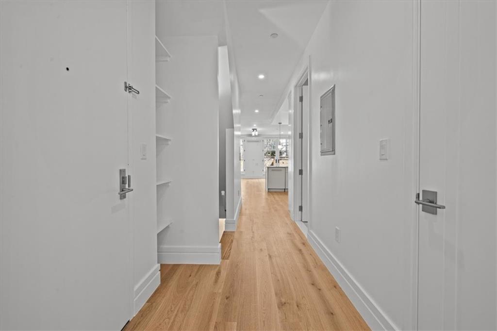 147 Luquer Street, Unit 1 Brooklyn, NY 11231 - Photo 14 of 26 Hallway
