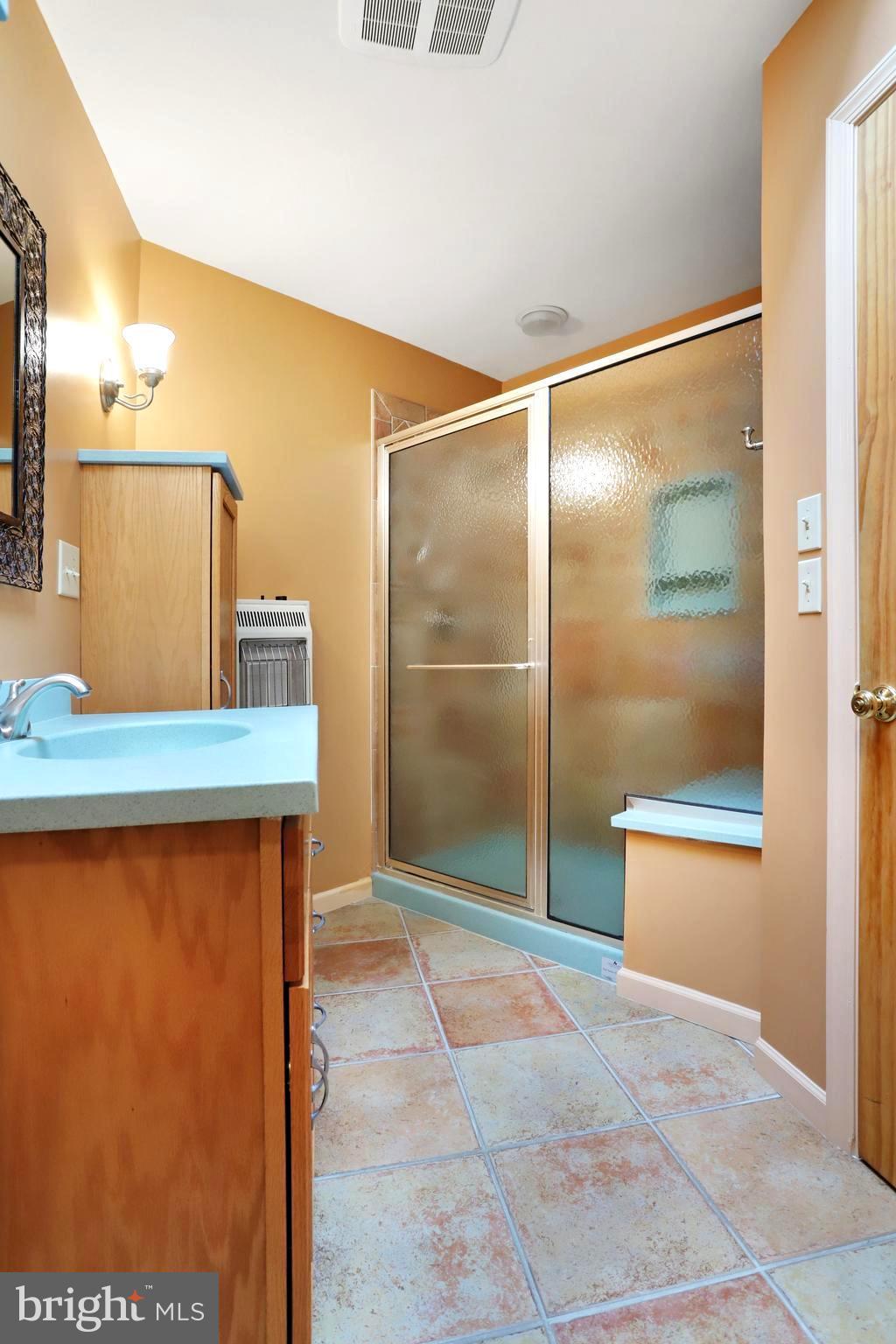 9209 Jordan Road Fairplay, MD 21733 - Photo 27 of 30 Bath