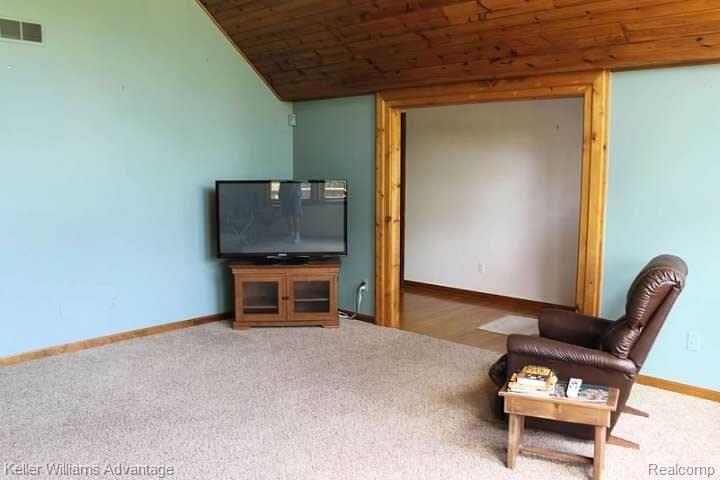 6097 Stout Road Carleton, MI 48117 - Photo 22 of 36 Great Room 2 UL.jpg