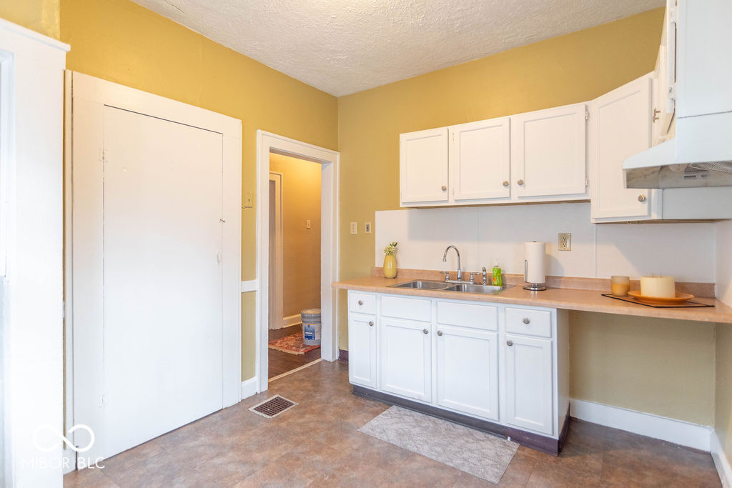 1149 36th Street Indianapolis, IN 46208 - Photo 17 of 23