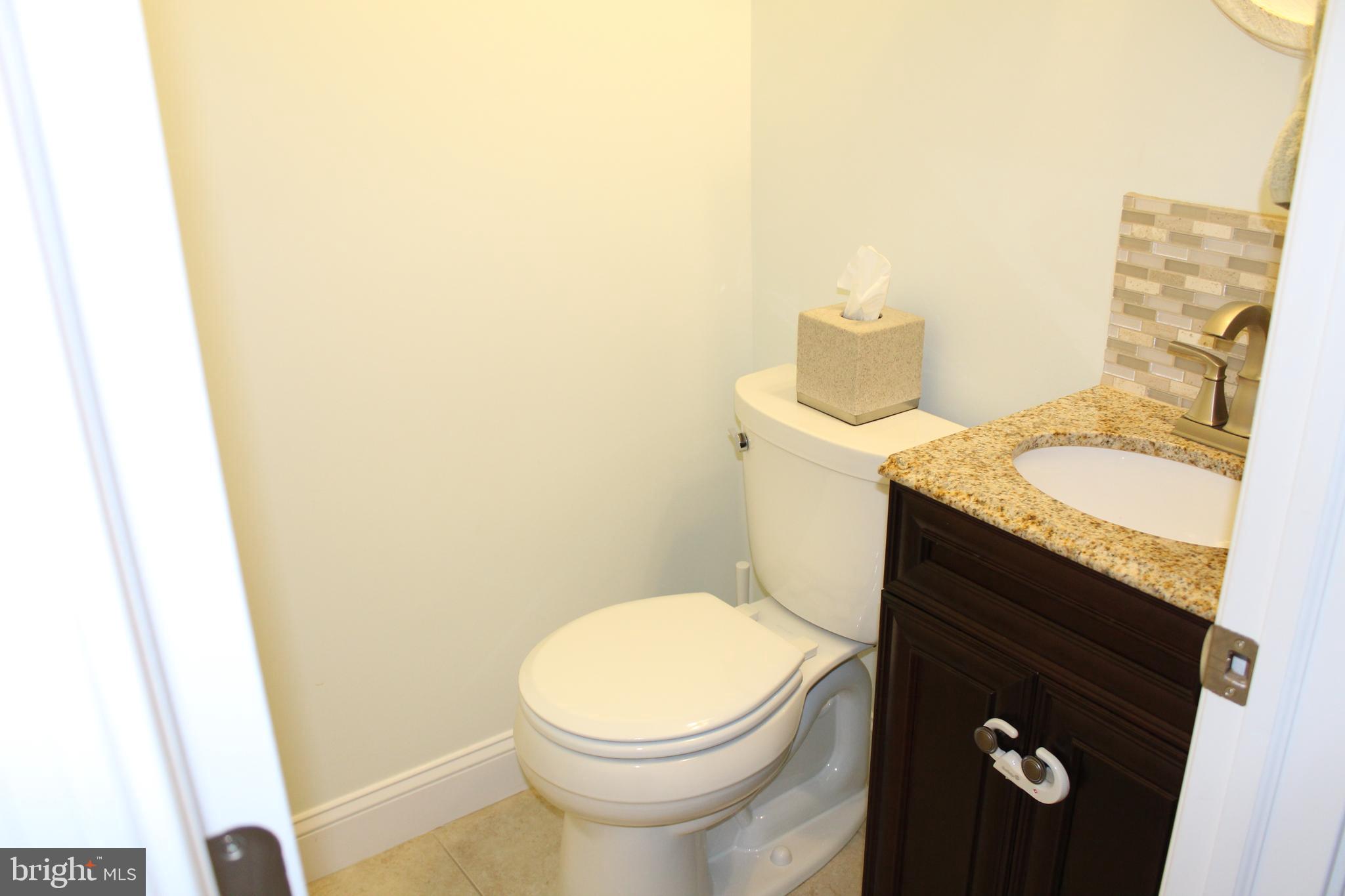 12543 Ramer Road Philadelphia, PA 19154 - Photo 11 of 58 Convenient First Floor Powder Room