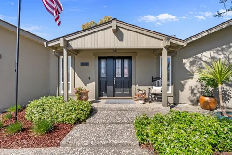 $889,000 | 60 Dots Circle, Hollister, CA 95023