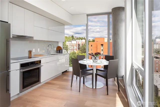 $699,950 | 450 South Main Street, Unit 1006, Seattle, WA 98104