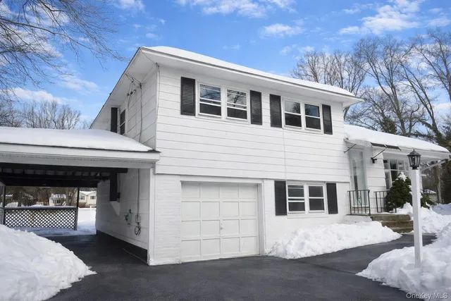 $390,000 | 10 Lori Street, Poughkeepsie, NY 12603